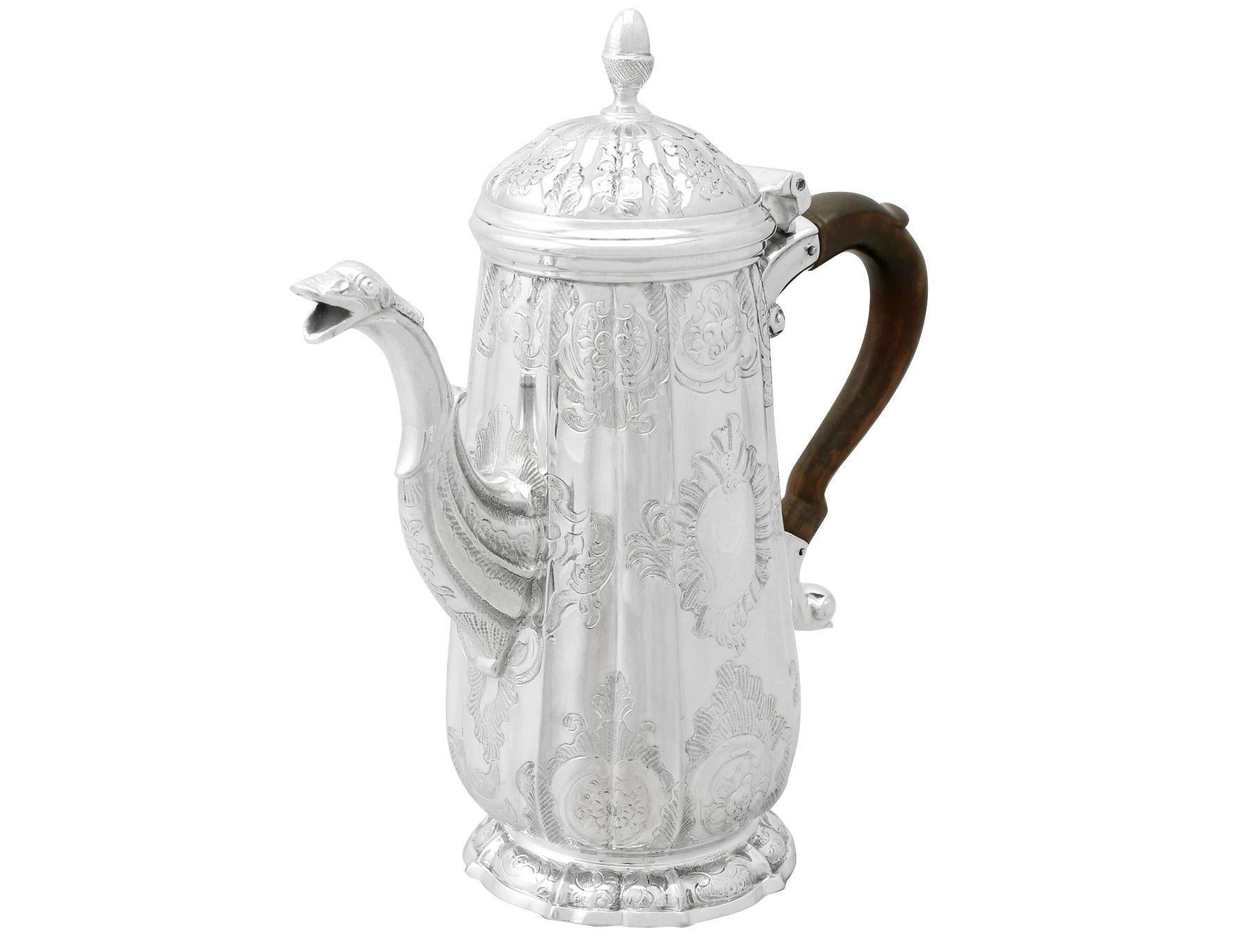 Georgian English Sterling Silver Coffee Pot In Excellent Condition For Sale In Jesmond, Newcastle Upon Tyne