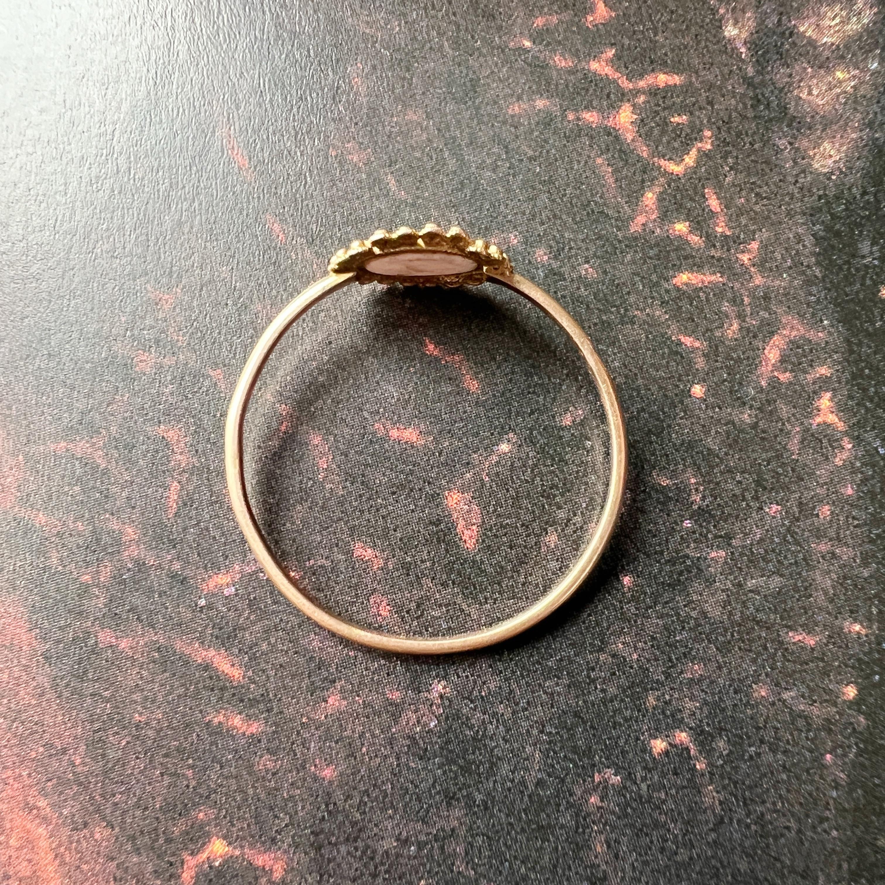 Georgianische Ära 18K Gold Emaille Souvenir Erinnerung Ring im Angebot 7