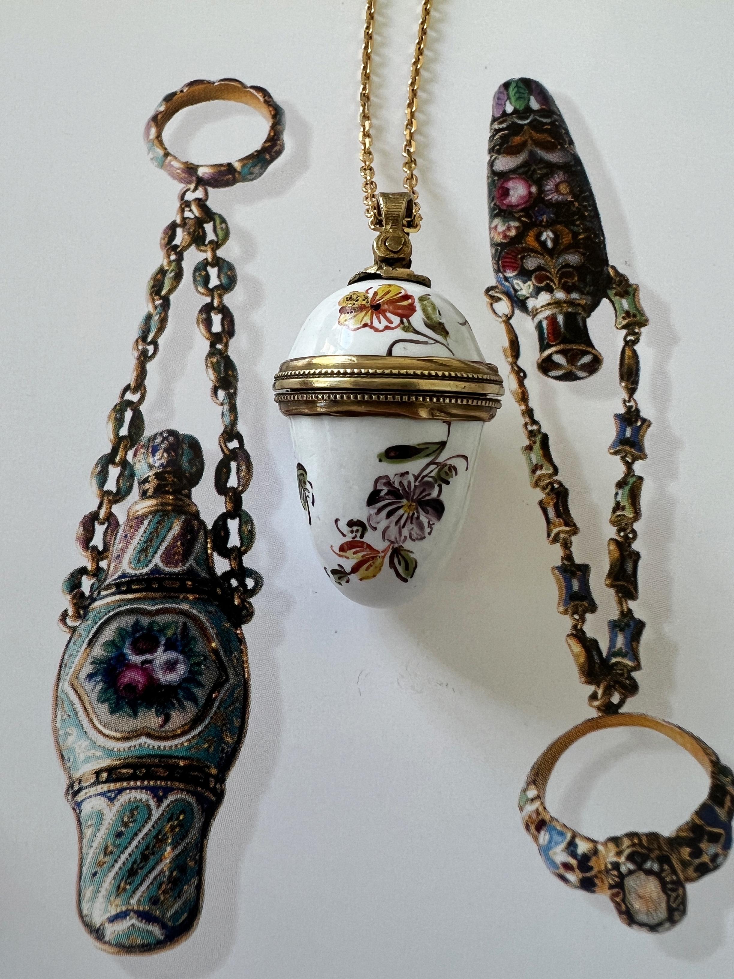 georgian necklaces