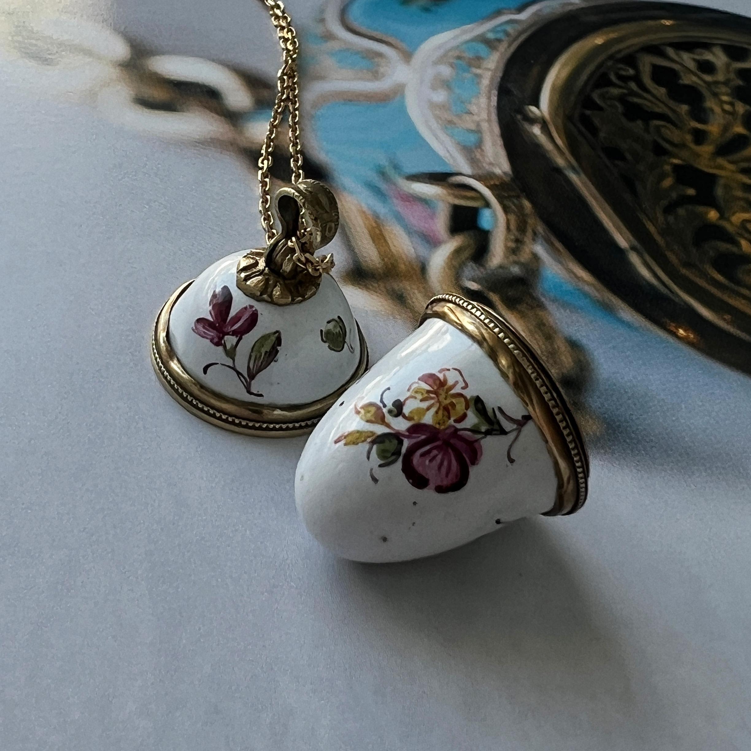 Georgian Era Enamel Flower Egg Salt Bottle Locket Pendant For Sale 2