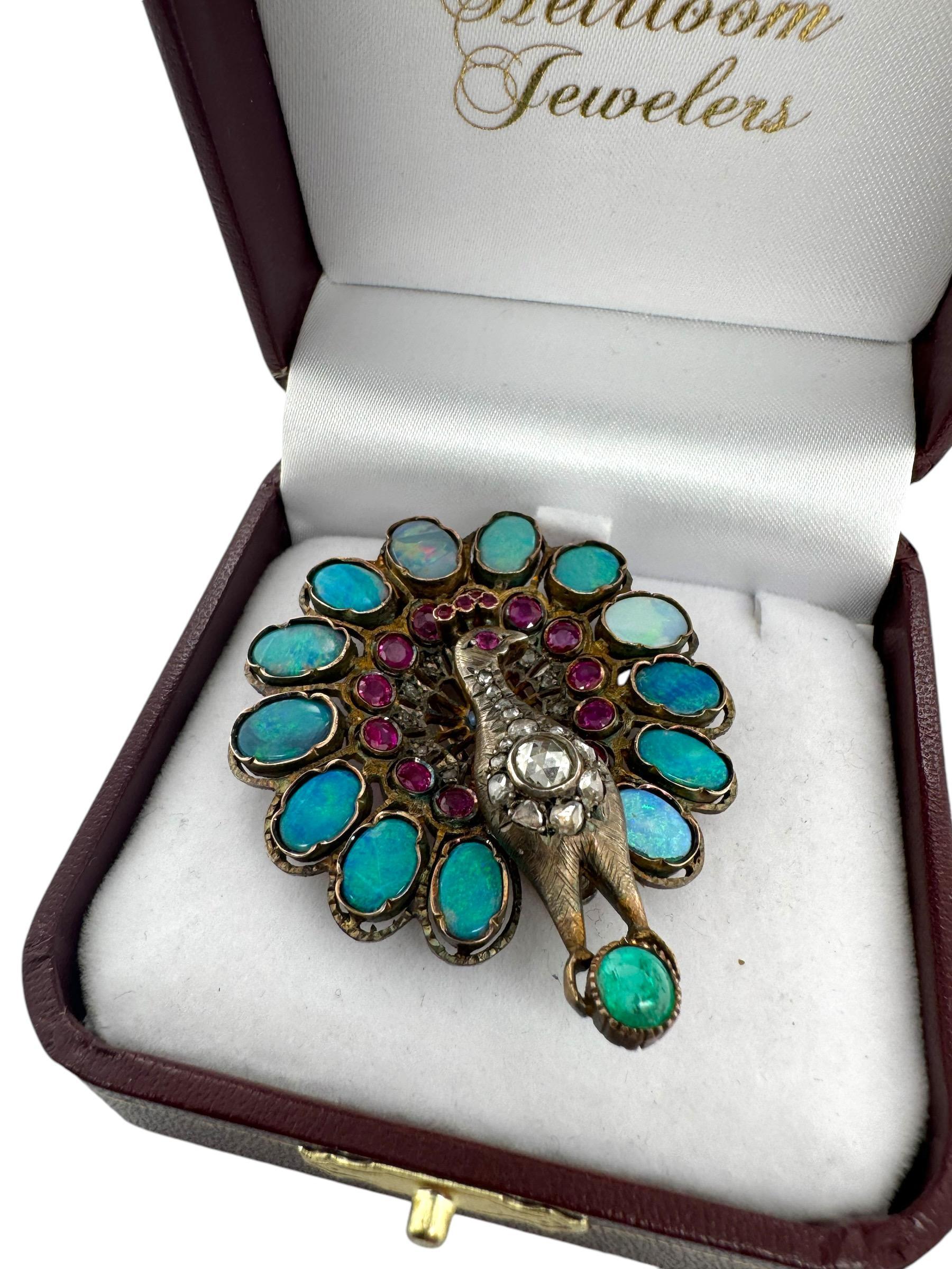 Broche pavo real de la época georgiana Ópalo Rubí Esmeralda Diamante y Zafiro en venta 5