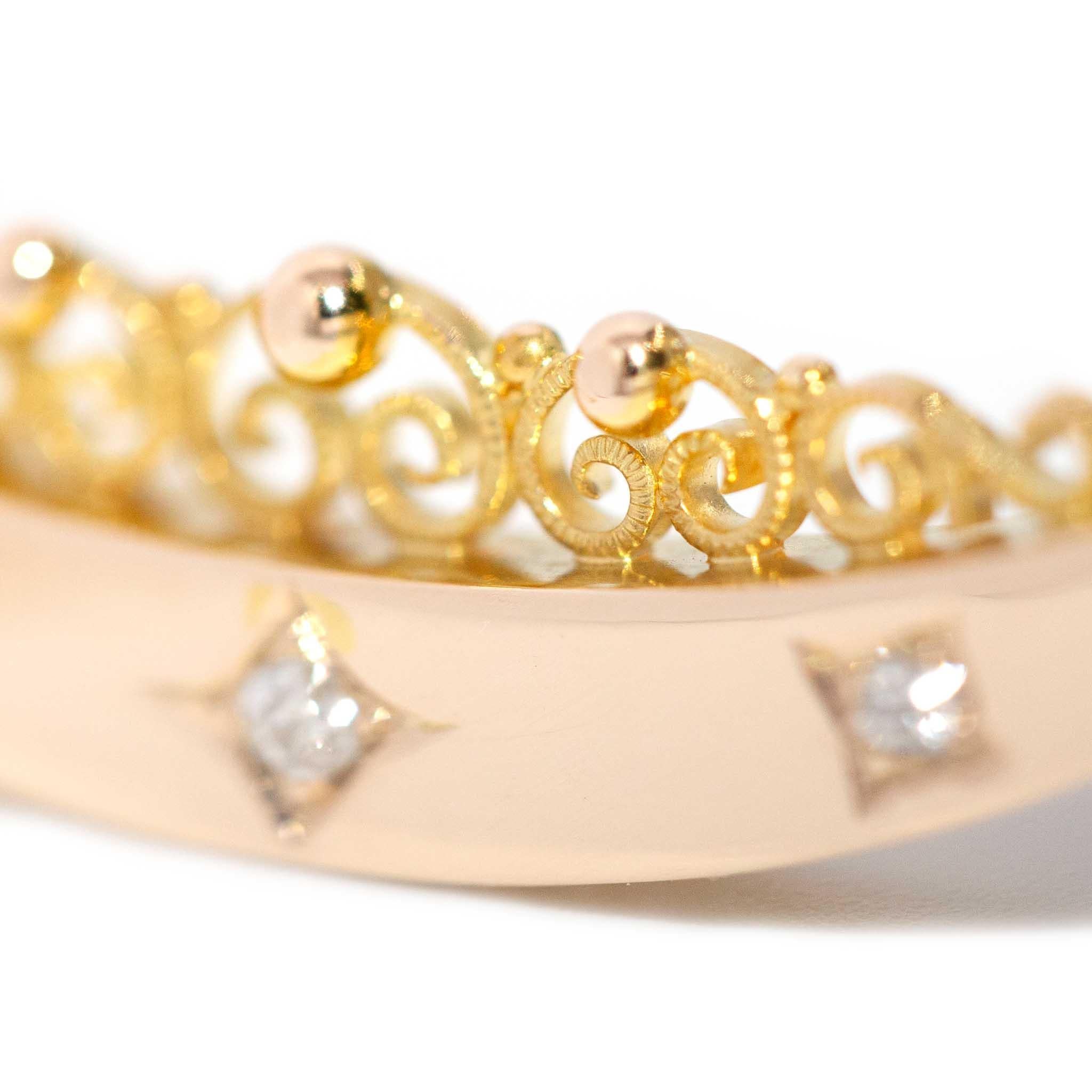 Collana a mezzaluna con diamanti incastonati di epoca georgiana in oro 15 carati in vendita 5