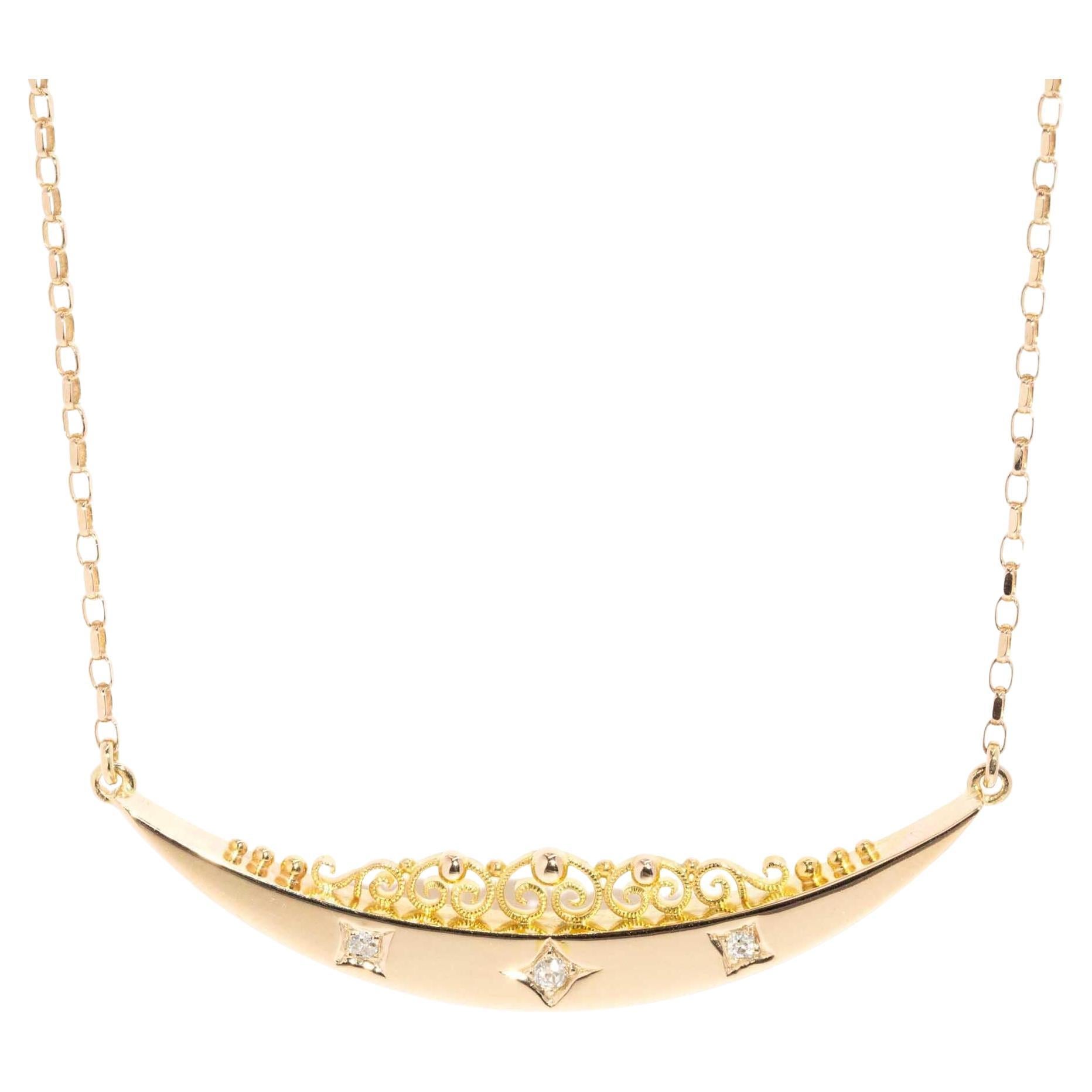 Collana a mezzaluna con diamanti incastonati di epoca georgiana in oro 15 carati in vendita