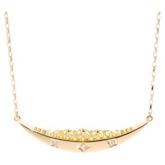 Collar de oro de 15 quilates en forma de media luna engastada con diamantes de la época georgiana