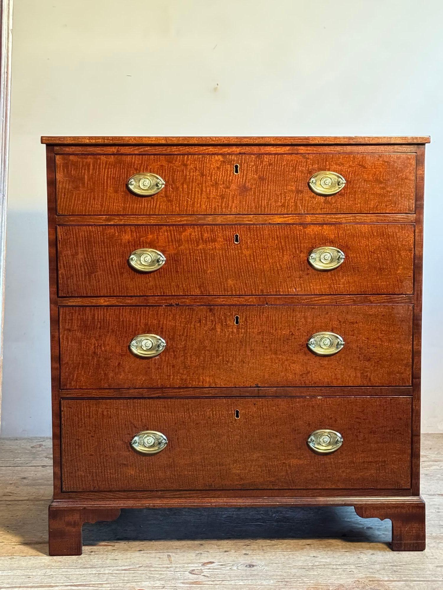 18th Century and Earlier Georgian Fiddleback Mahogany Chest of Drawers