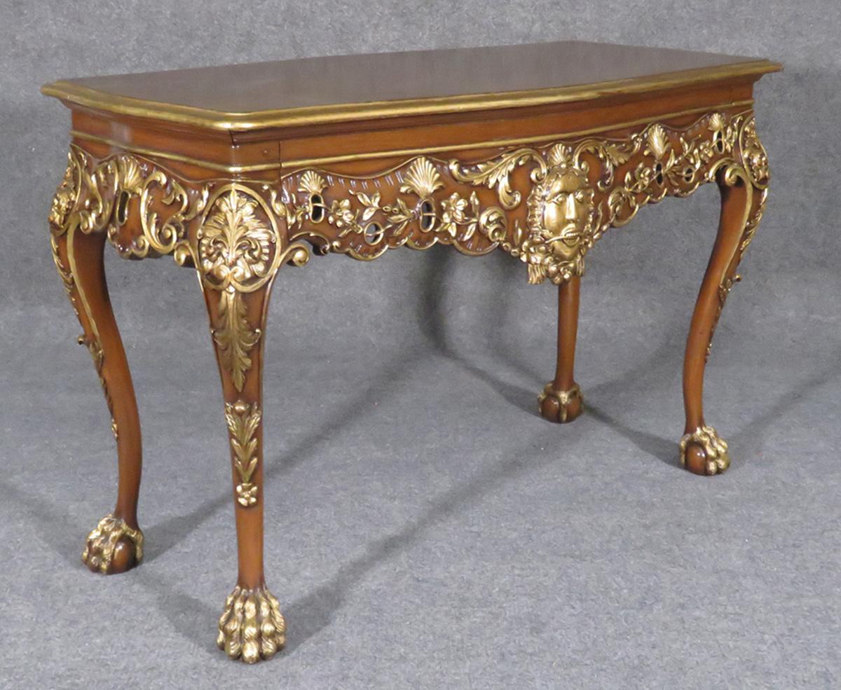 Georgian Figural Gilded Mahogany Sofa Table with Faces on Both Sides Paw Feet In Good Condition In Swedesboro, NJ