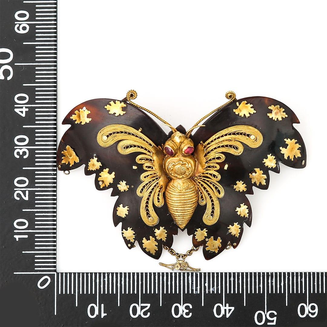 Filigrane georgische Gold-, Piqué- und Rubin-Schmetterlingsbrosche CIRCA 1830 im Angebot 3