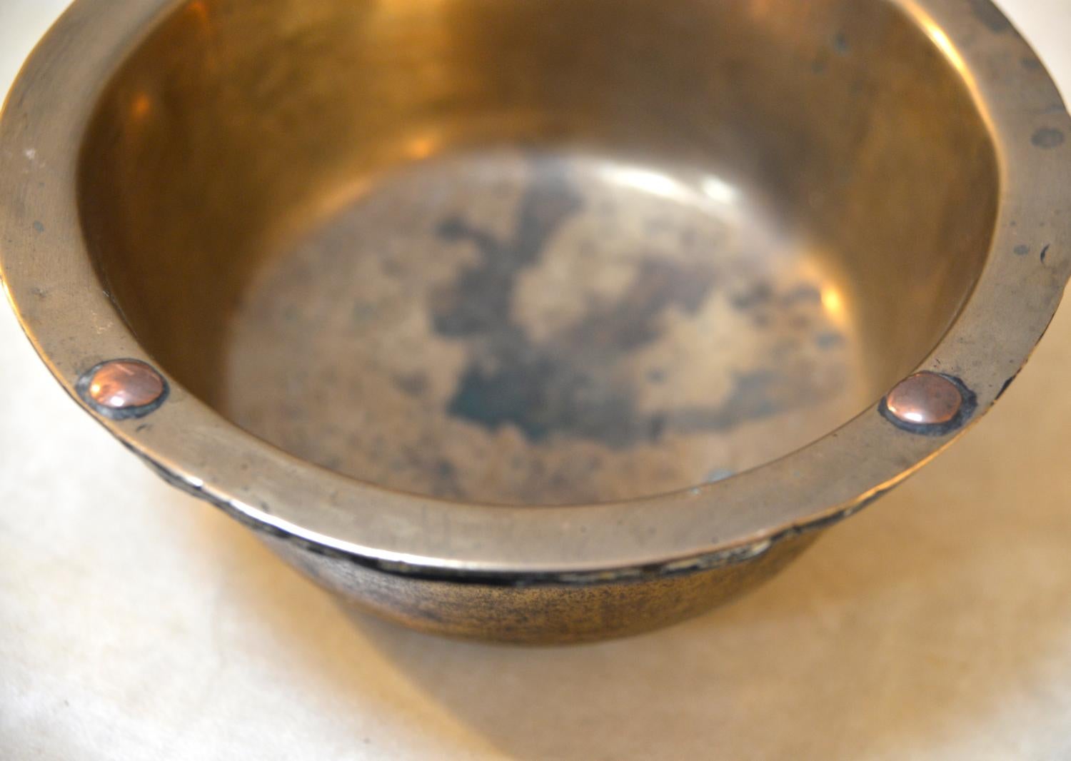 XIX secolo Padella da camino georgiana in ottone, rame e ghisa, inglese C1810 in vendita