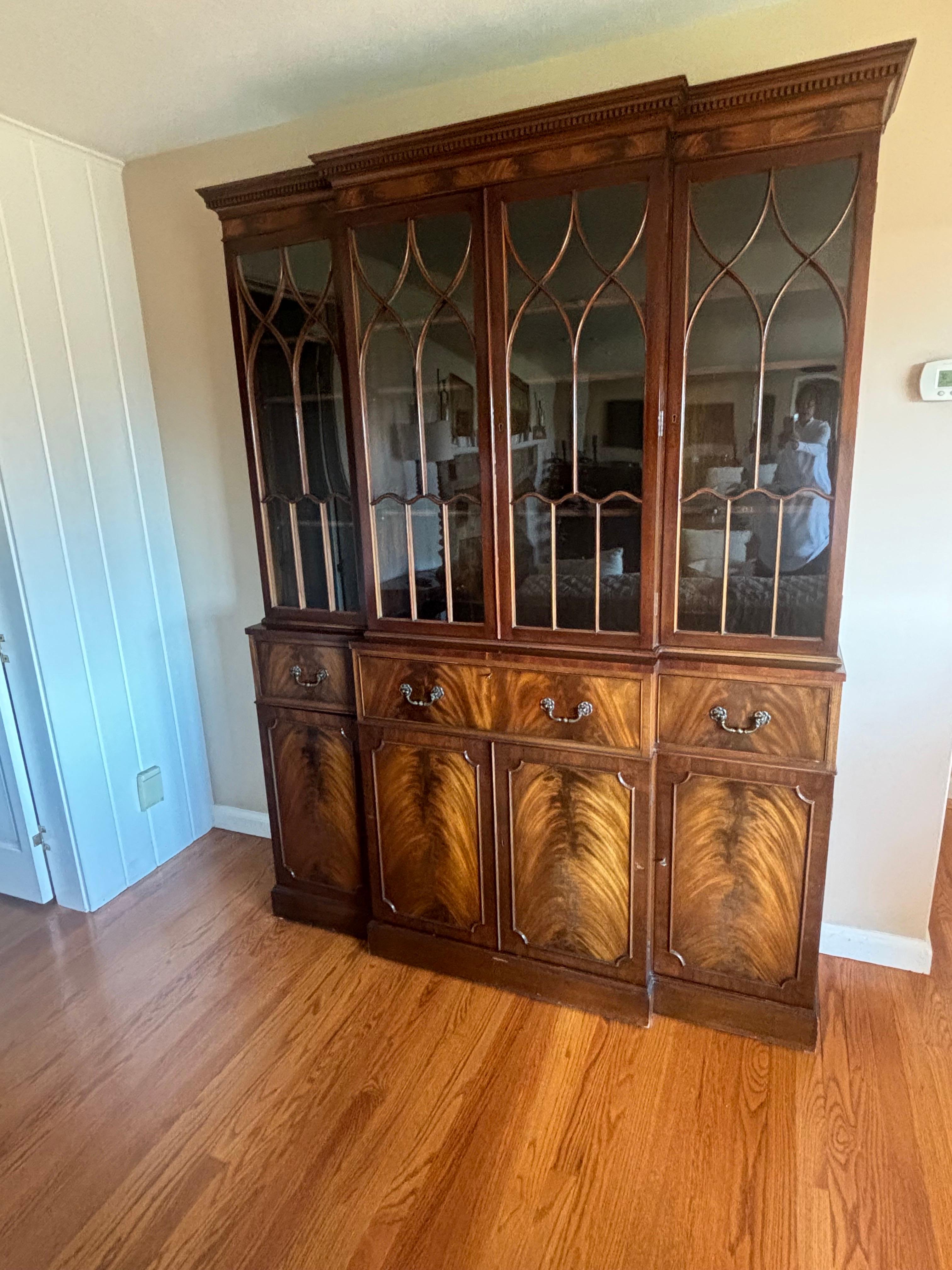 Mid-20th Century Georgian Flambeau Mahogany Breakfront