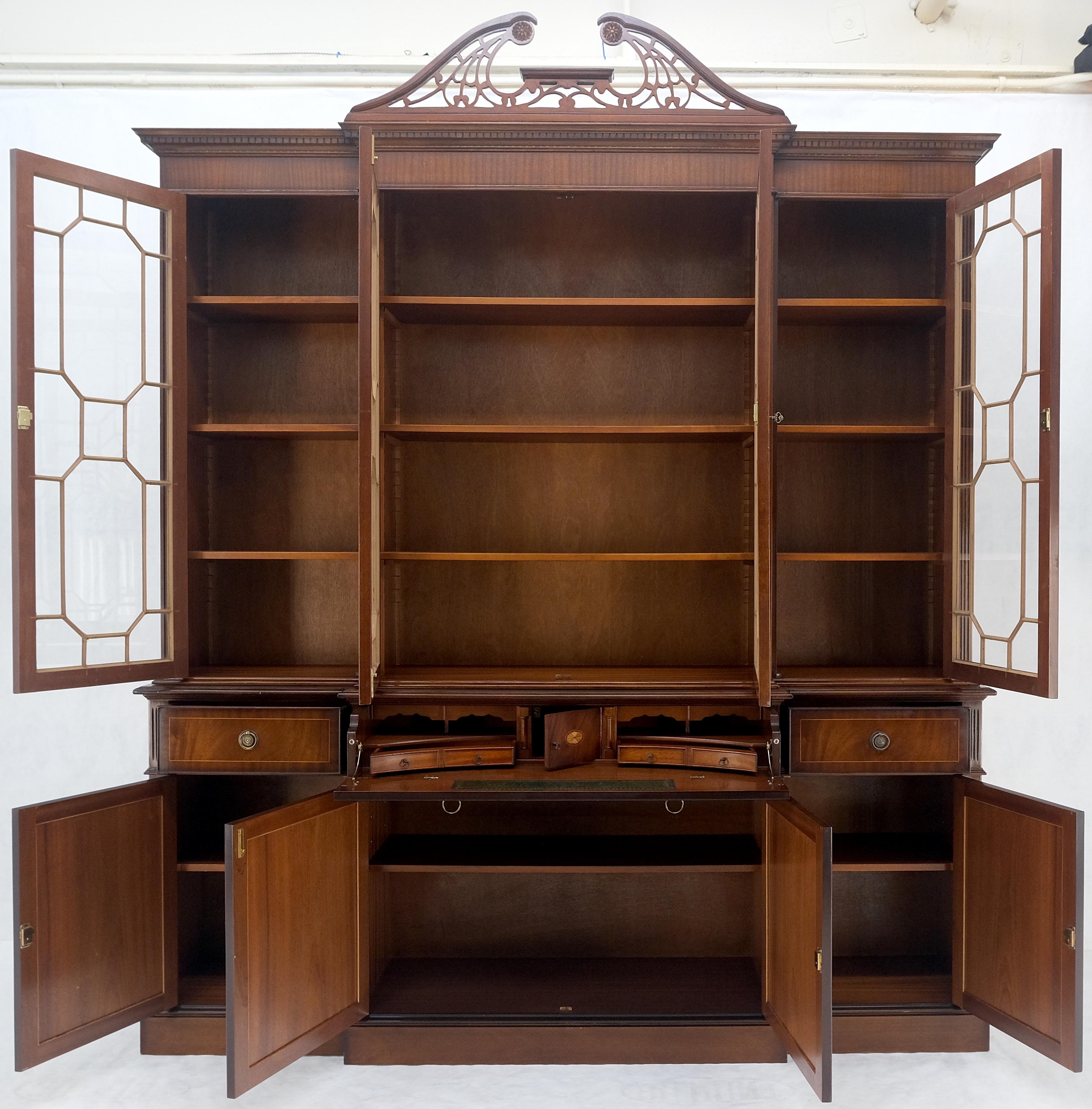 Georgian Flame Mahogany Breakfront Bookcase Butlers Drop Desk Individual Glass  In Good Condition For Sale In Rockaway, NJ