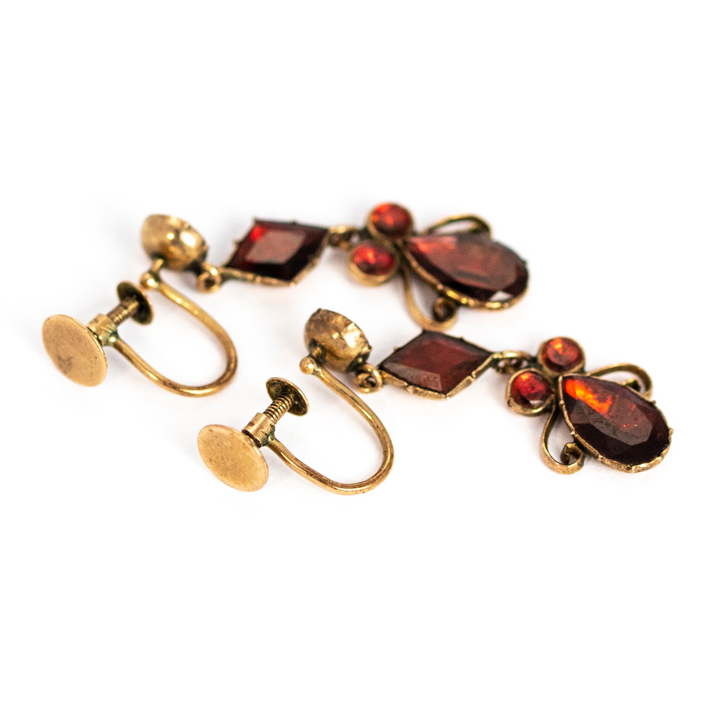 Georgian Flat Cut Garnet and Gold Earrings In Good Condition In Chipping Campden, GB