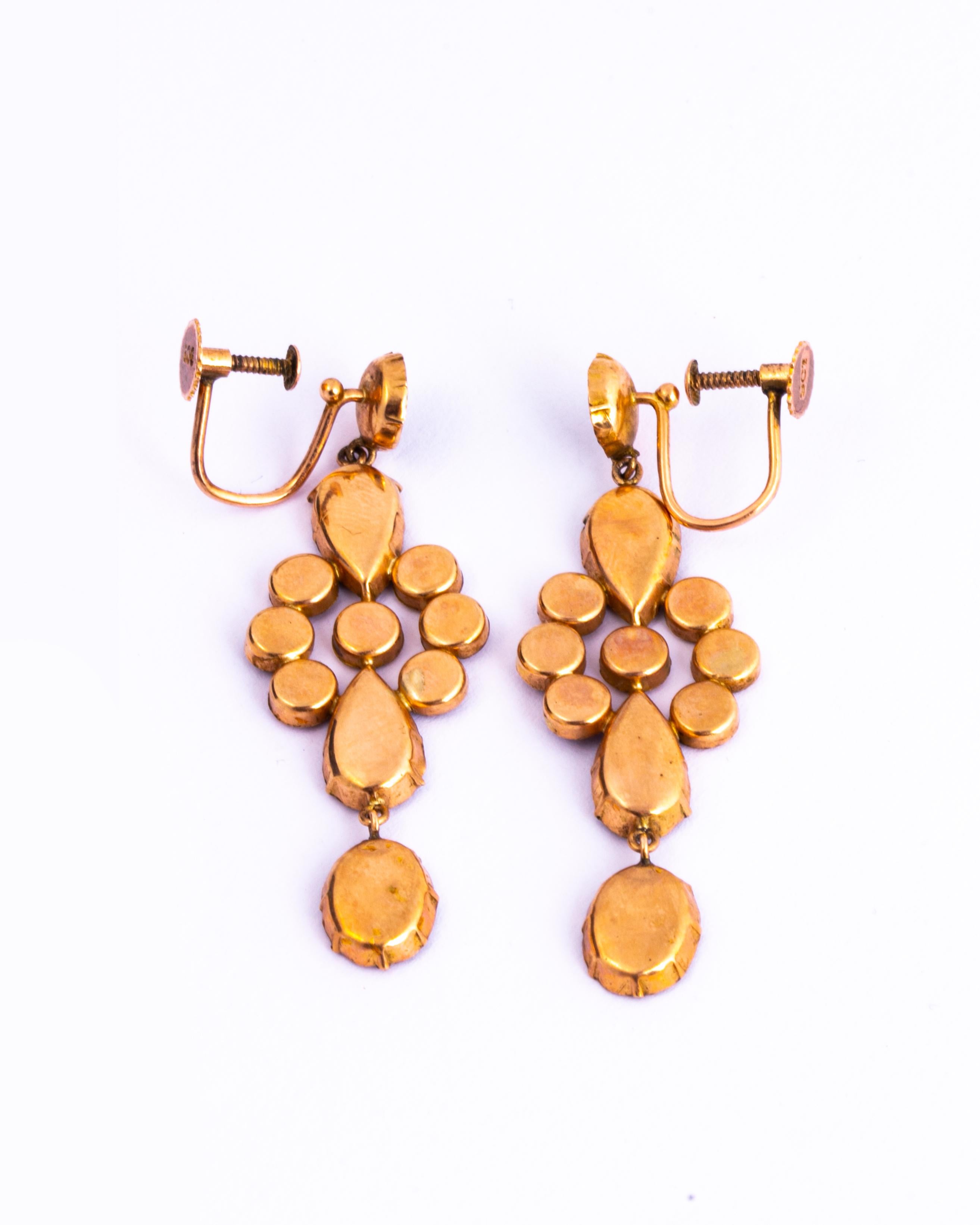 Georgian Flat Cut Garnet and Gold Earrings In Good Condition In Chipping Campden, GB