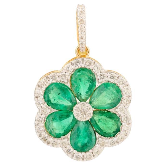 Pendentif fleur géorgien en émeraude et diamants avec or jaune massif 18 carats en vente