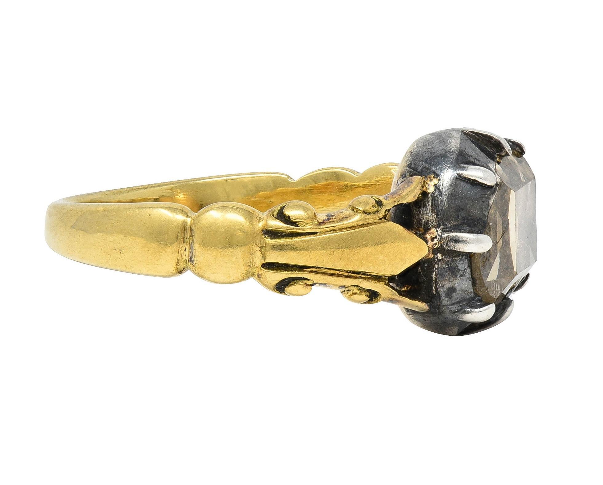 Georgian Foil Backed Diamond 18K Gold Silver Colette Fleur-De-Lis Antique Ring In Excellent Condition For Sale In Philadelphia, PA