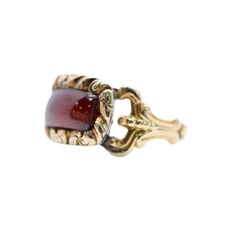 Cabochon Georgian Foil Backed Garnet Mourning Ring in 15K Yellow Gold For Sale