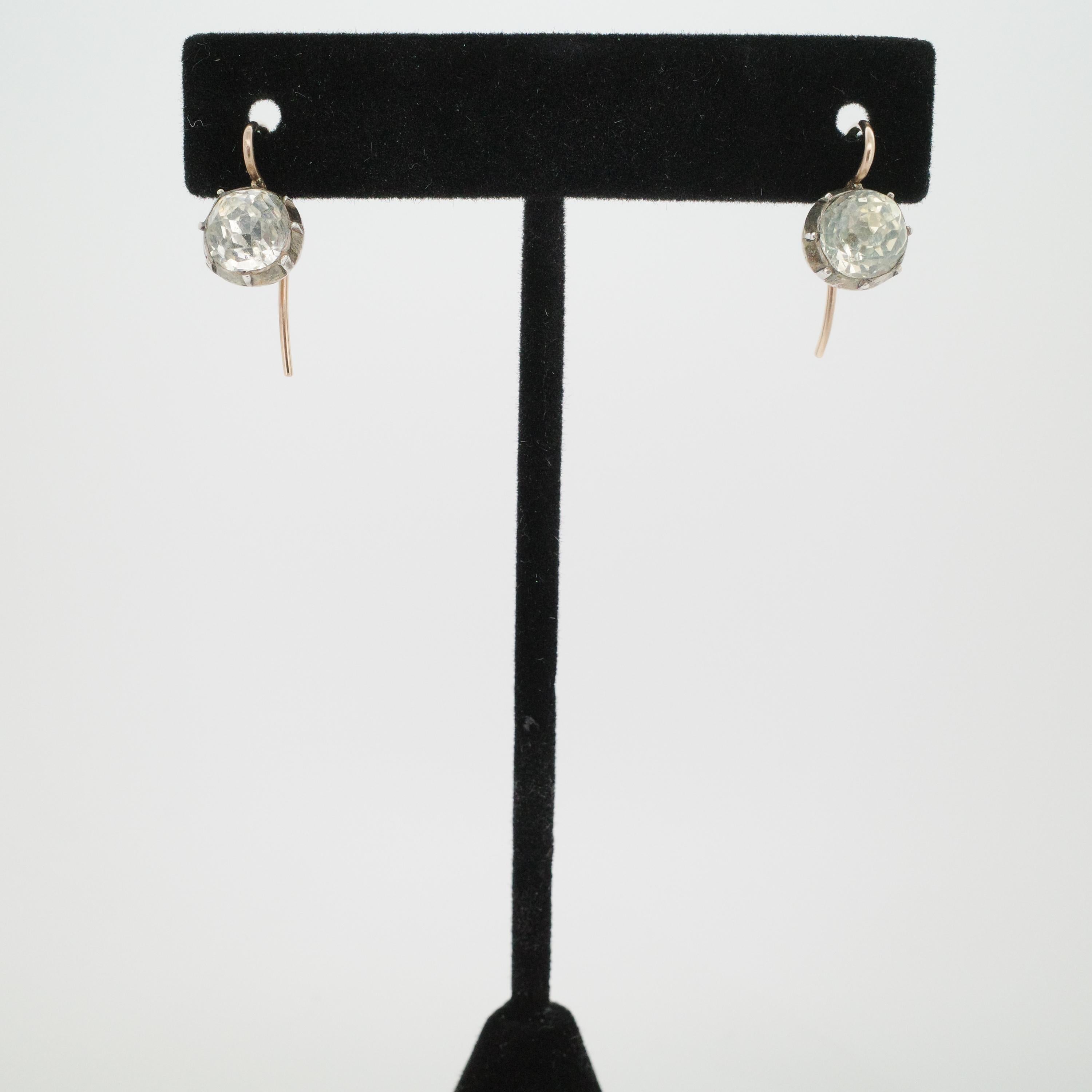 Georgiano Georgian Foil-Backed Paste Earrings in Silver Pie-Crust Mounts with 18K Wires in vendita