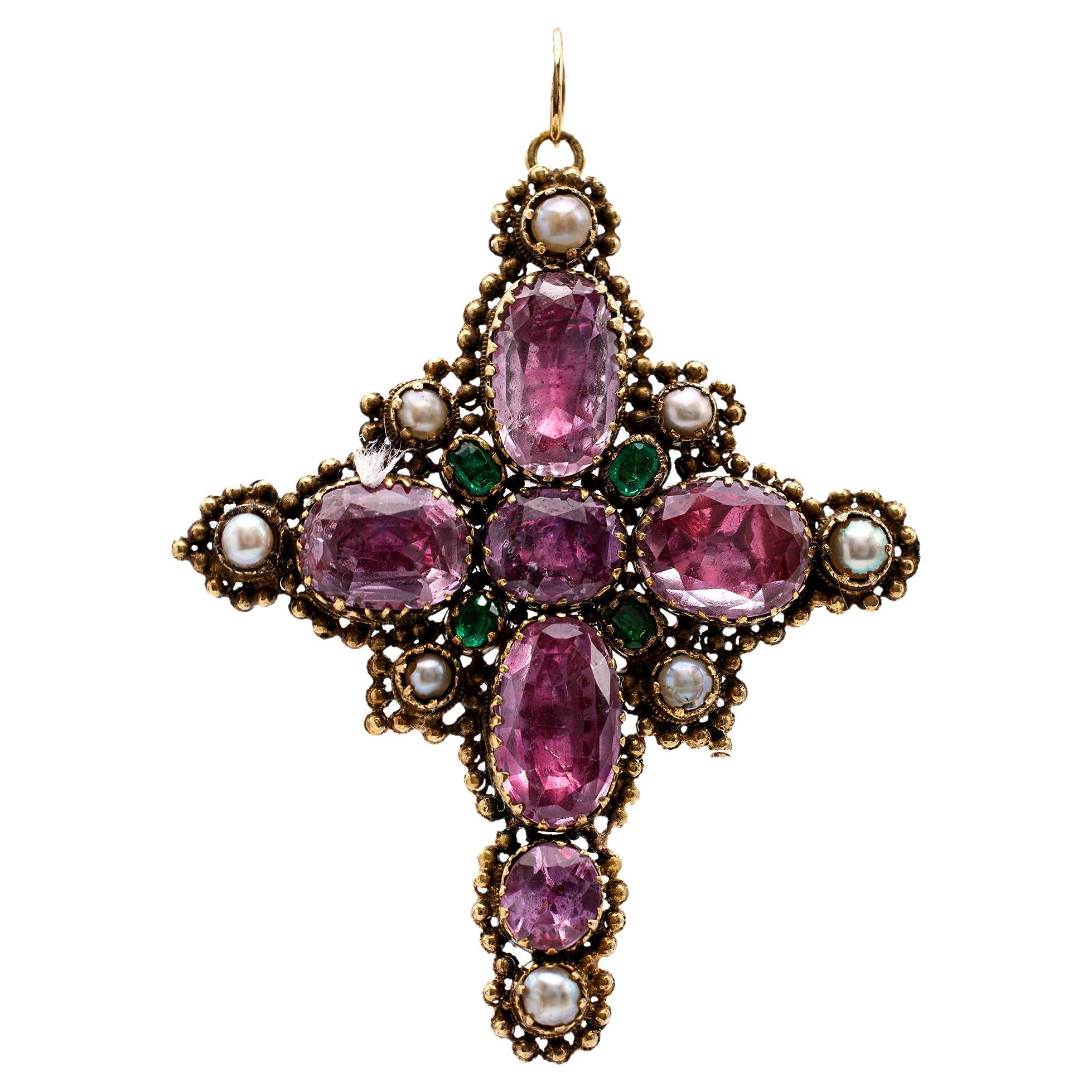 Georgianischer 14k Gelbgold Kreuz-Anhänger mit Foiled Back Rosa Topas, Smaragd, Perle