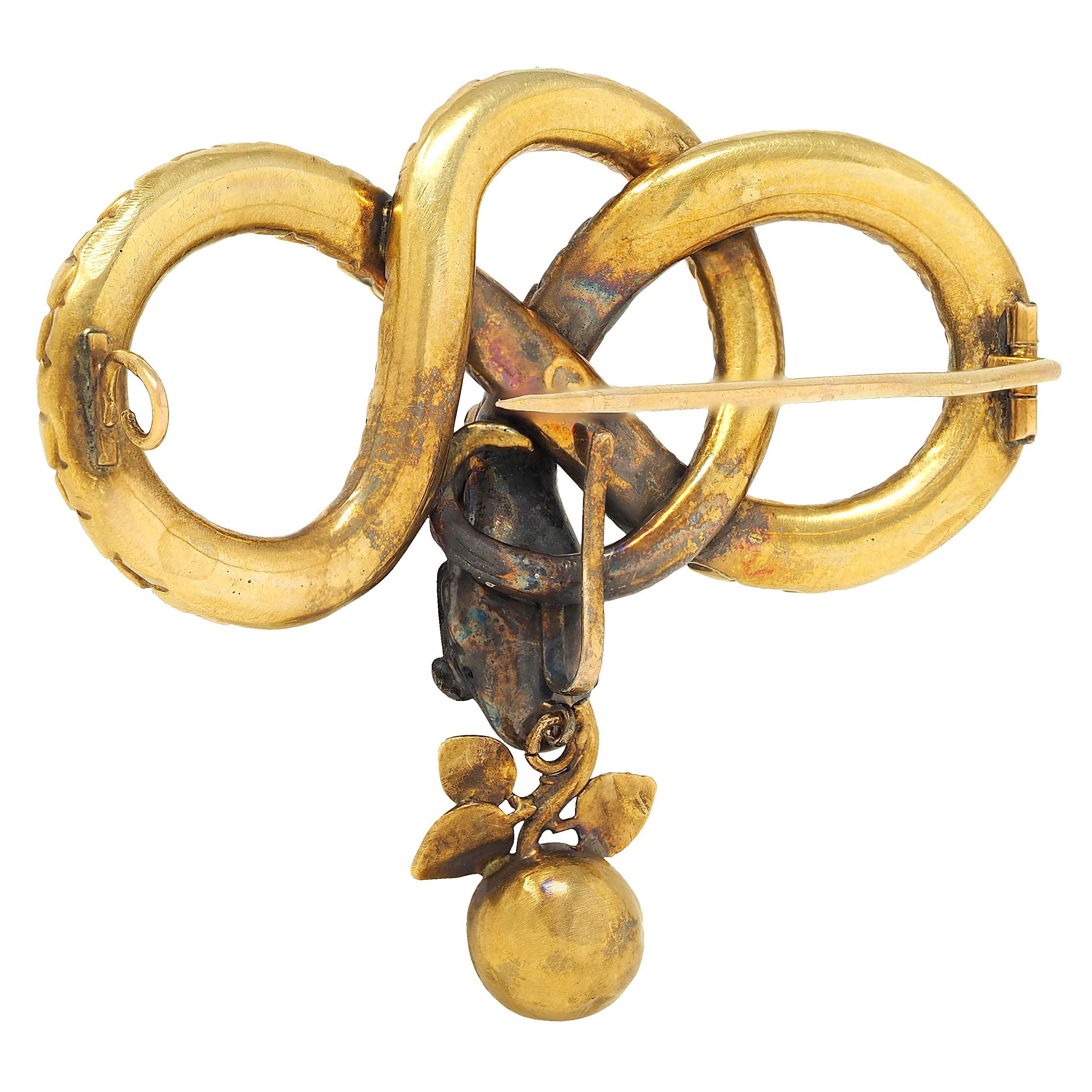 Femenino o masculino Broche georgiano francés de oro amarillo de 18 quilates con diamantes y rubíes Antiguo nudo de serpiente en venta