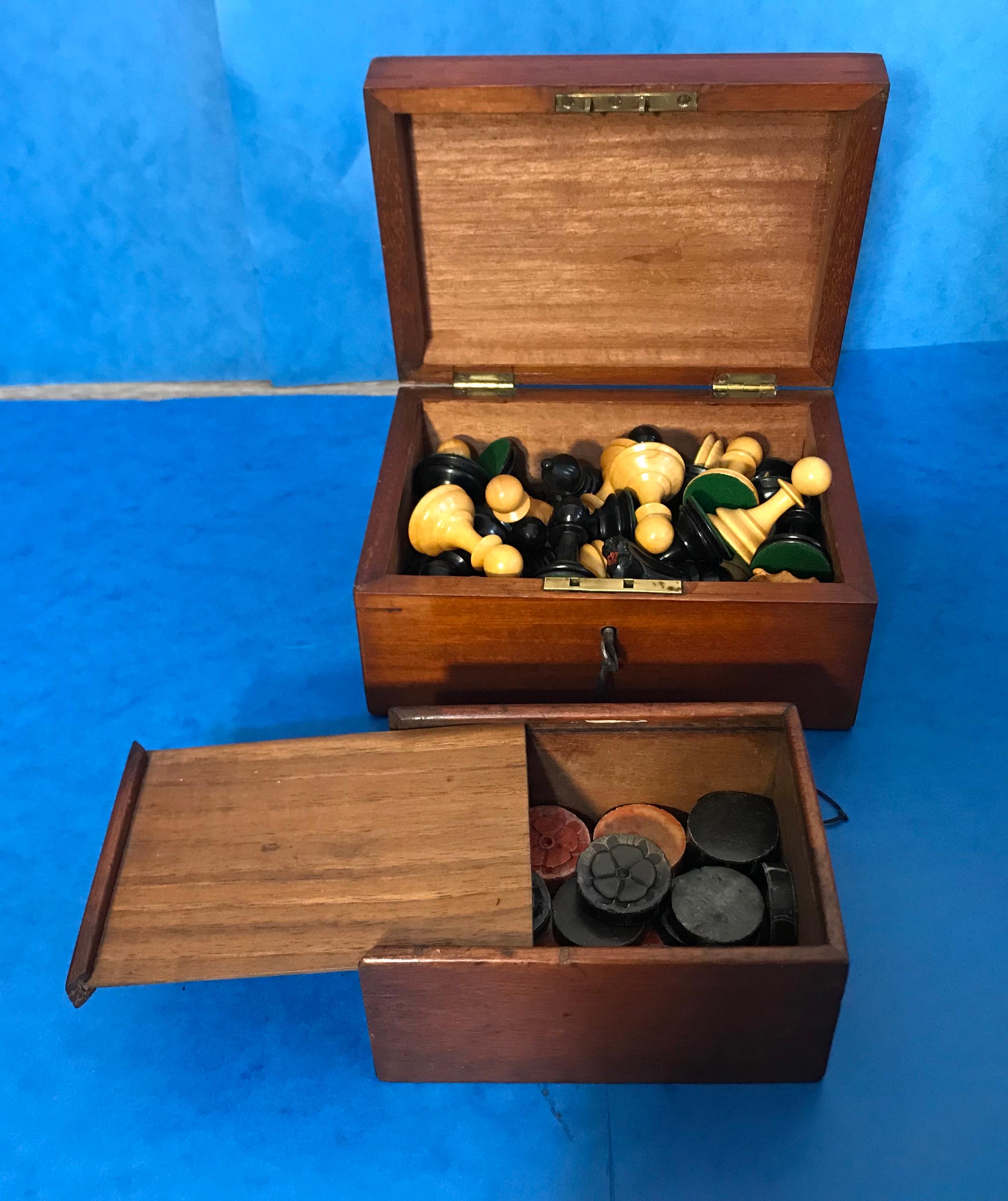 Georgian Games Box, Complete with a ‘Stalton’ Chess and Soapstone Backgammon Set 4