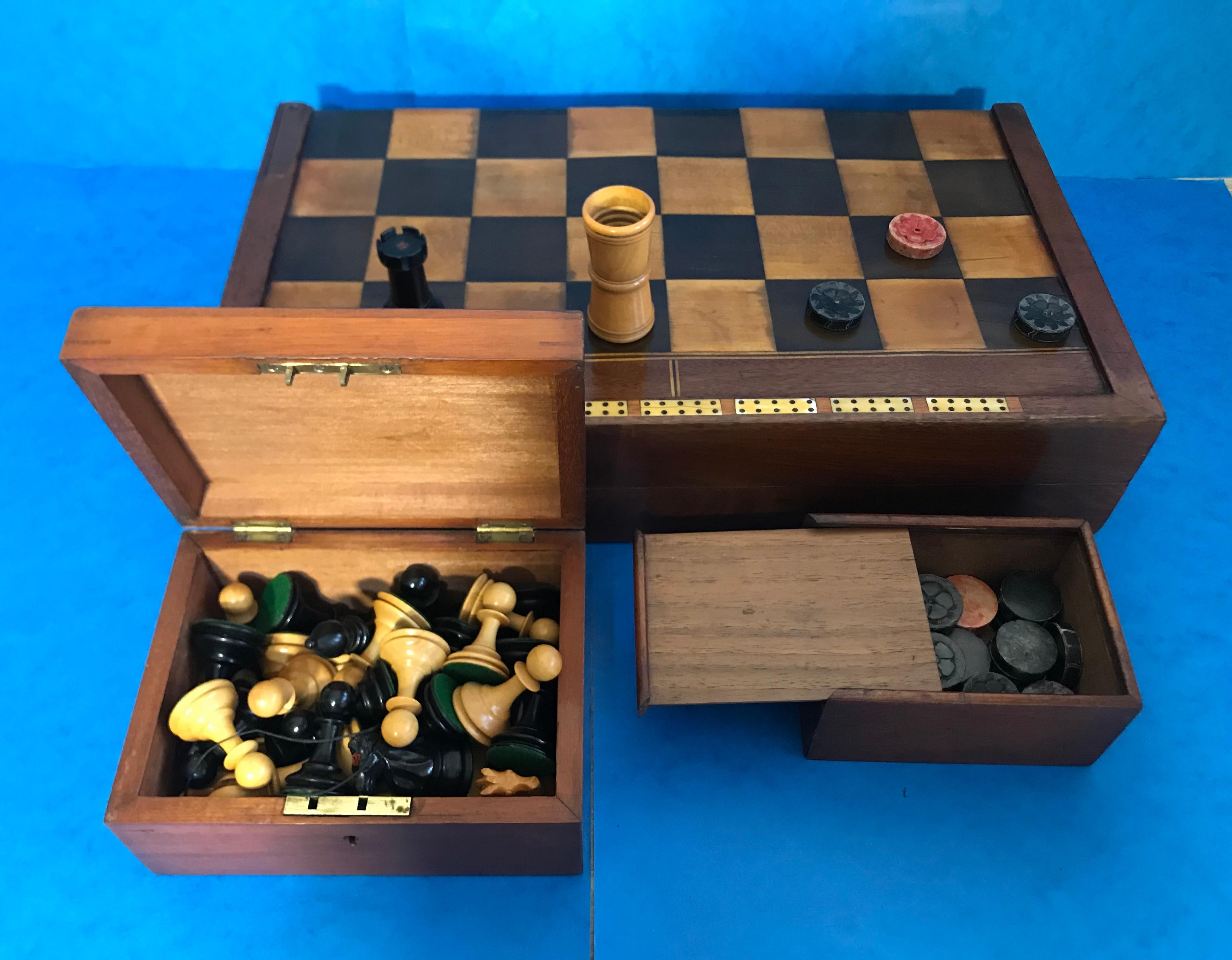 Georgian Games Box, Complete with a ‘Stalton’ Chess and Soapstone Backgammon Set 9