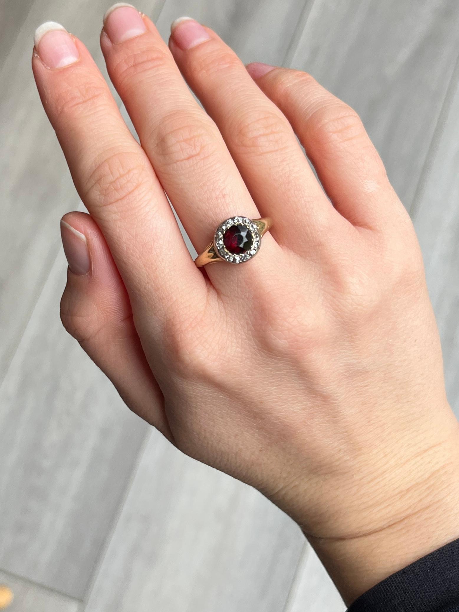 Oval Cut Georgian Garnet and Diamond 15 Carat Gold Cluster Ring For Sale