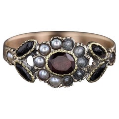 Georgian Garnet Ring of 14k Gold