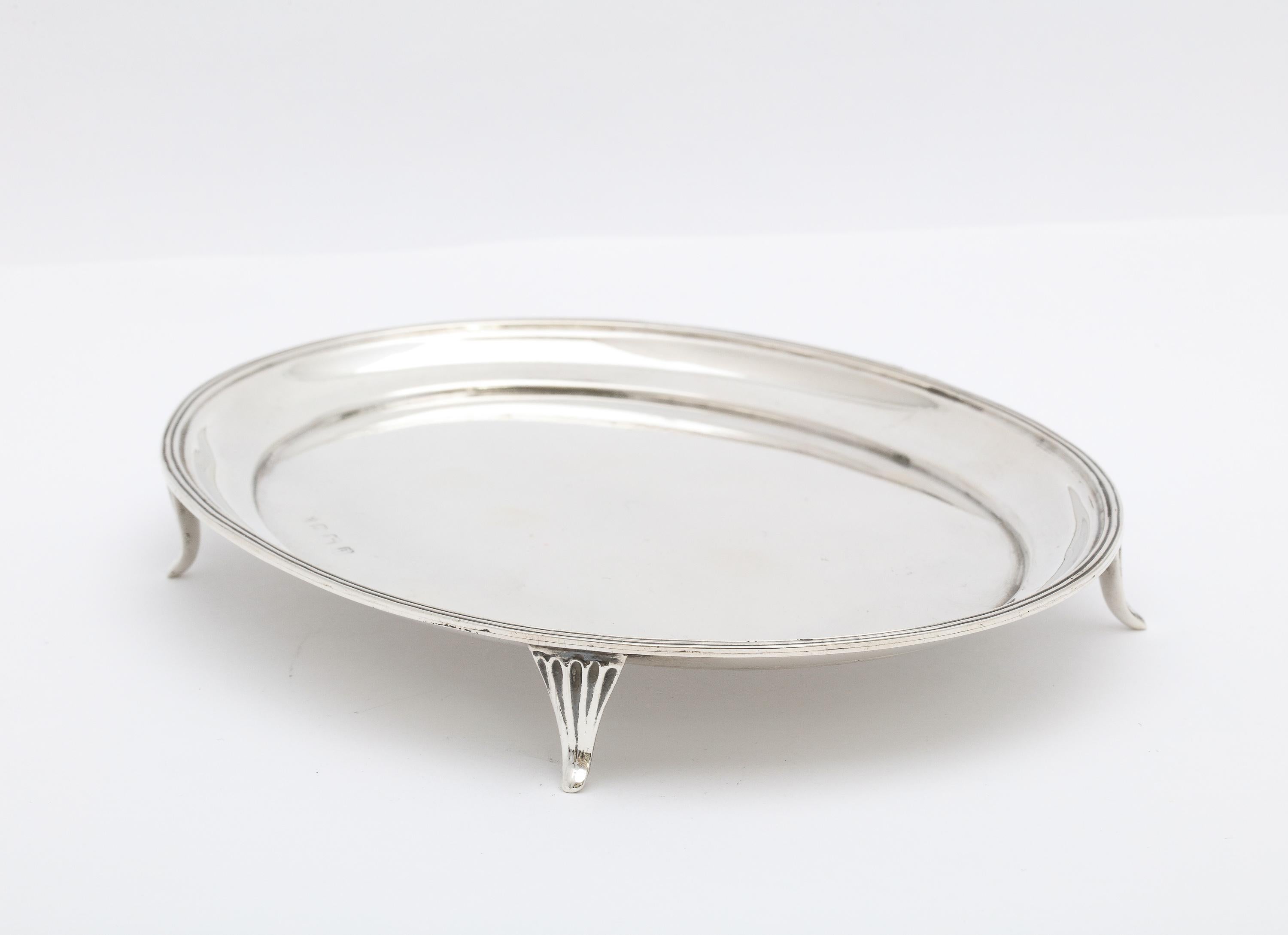 Georgianischer (George II)-Stil Sterling Silber Salver/Platte (Frühes 20. Jahrhundert) im Angebot