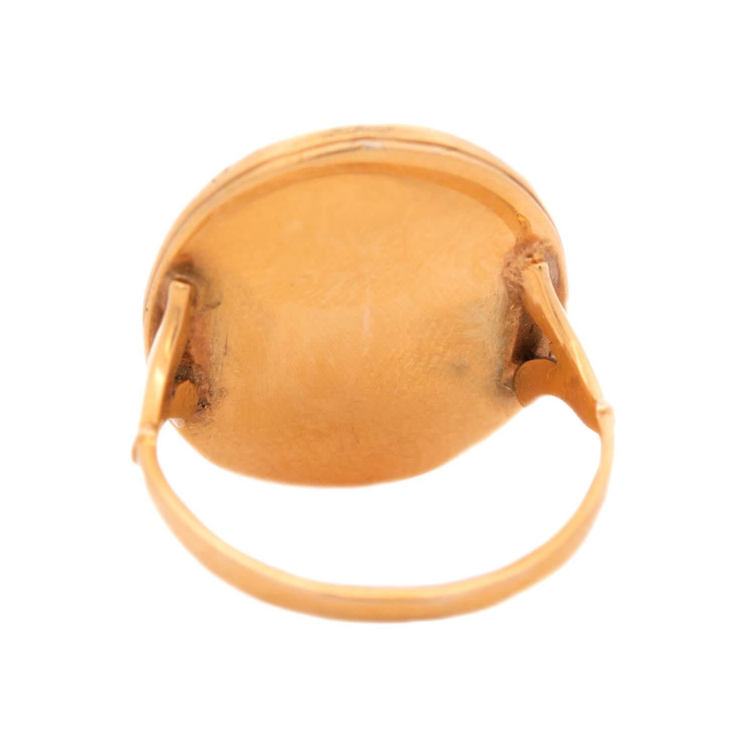 Donna Georgian German 14k Portrait Ring in vendita