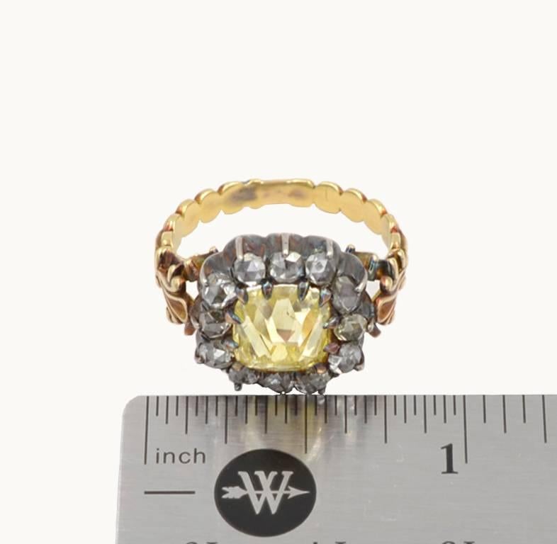 Georgian GIA Certified 2.96 Carat Fancy Intense Yellow Diamond Cluster Ring For Sale 1