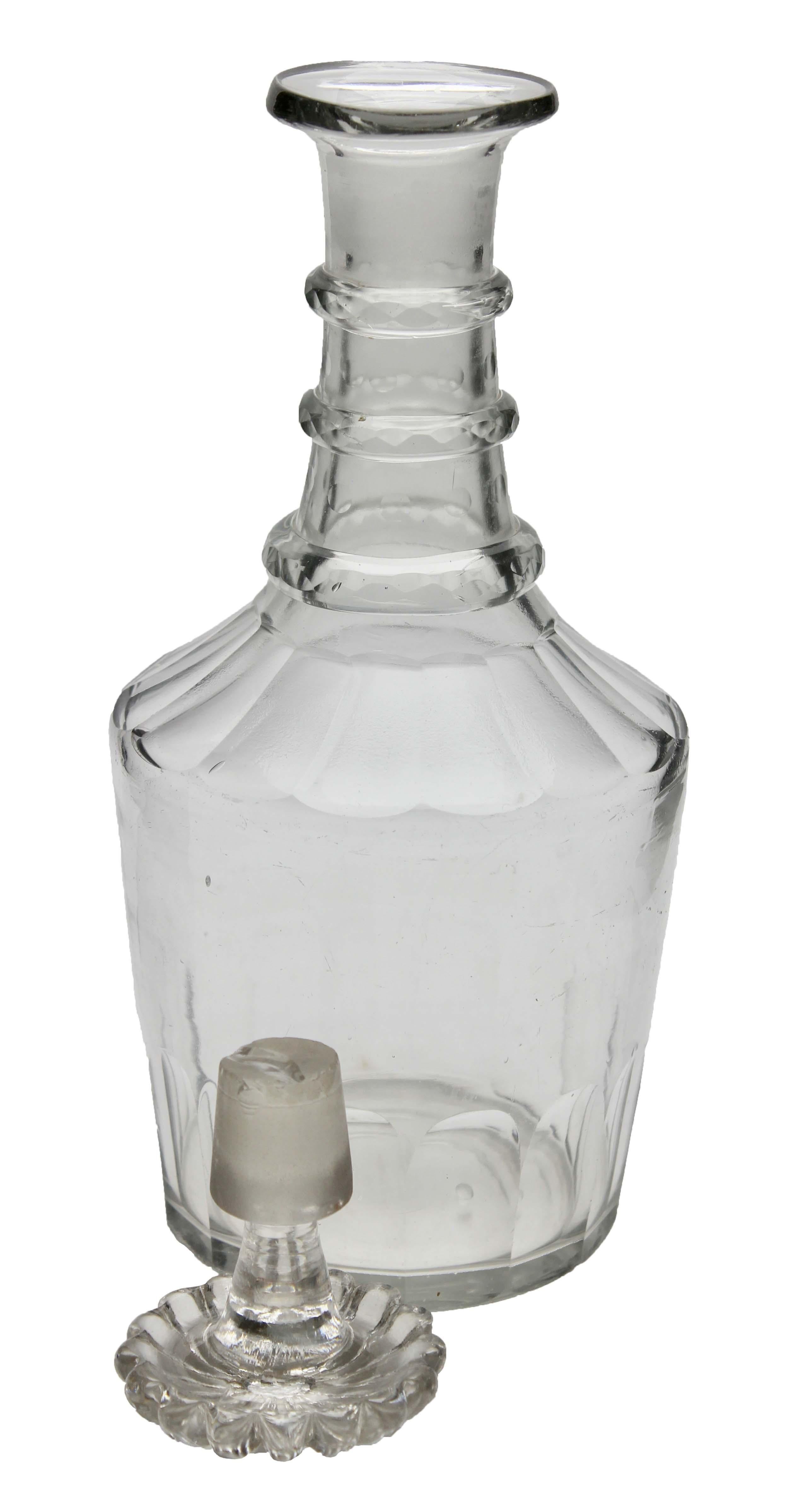 Faceted Georgian Glass Decanter, Two Neck Rings with Gold Decoration, 1840s