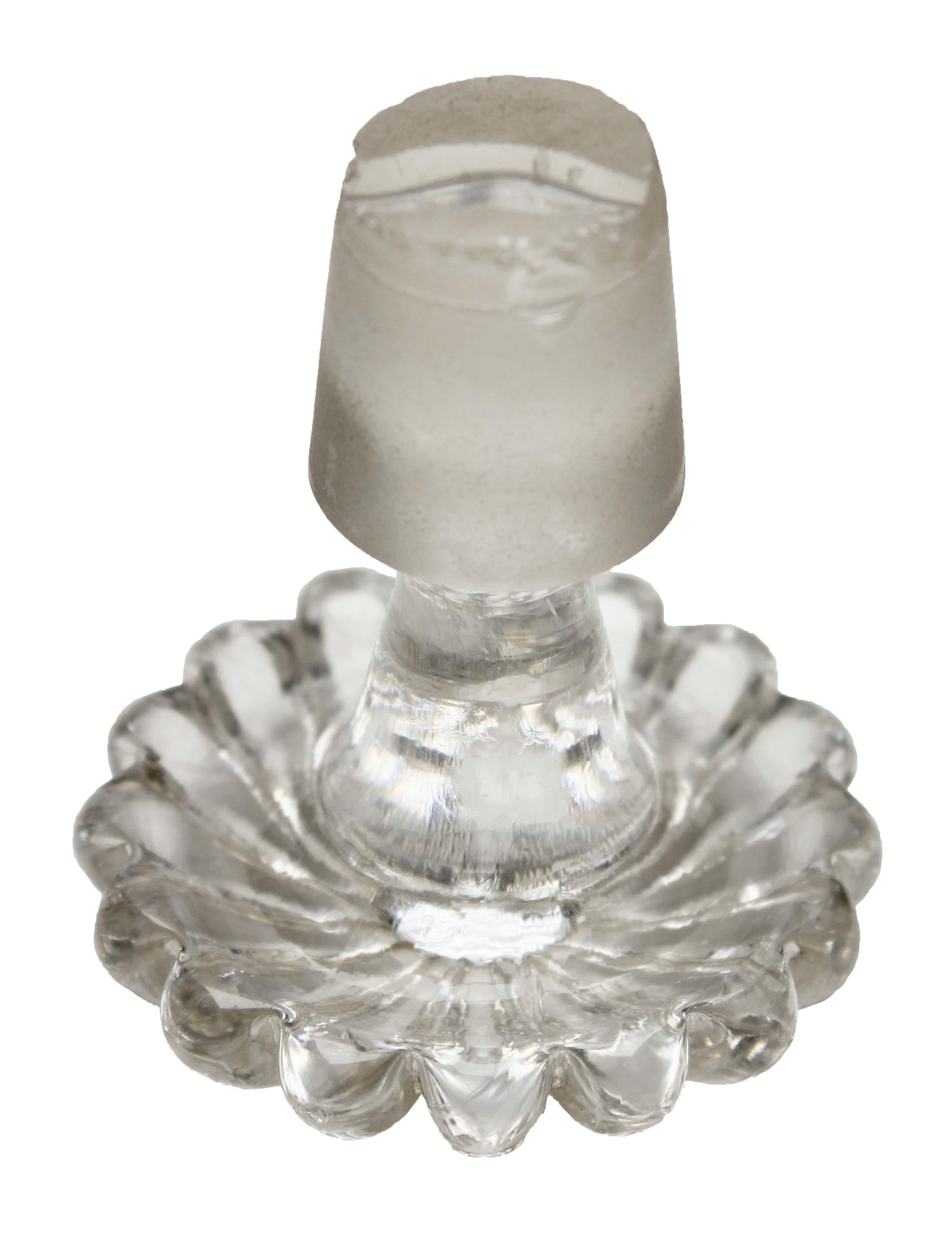 Georgian Glass Decanter, Two Neck Rings with Gold Decoration, 1840s 1