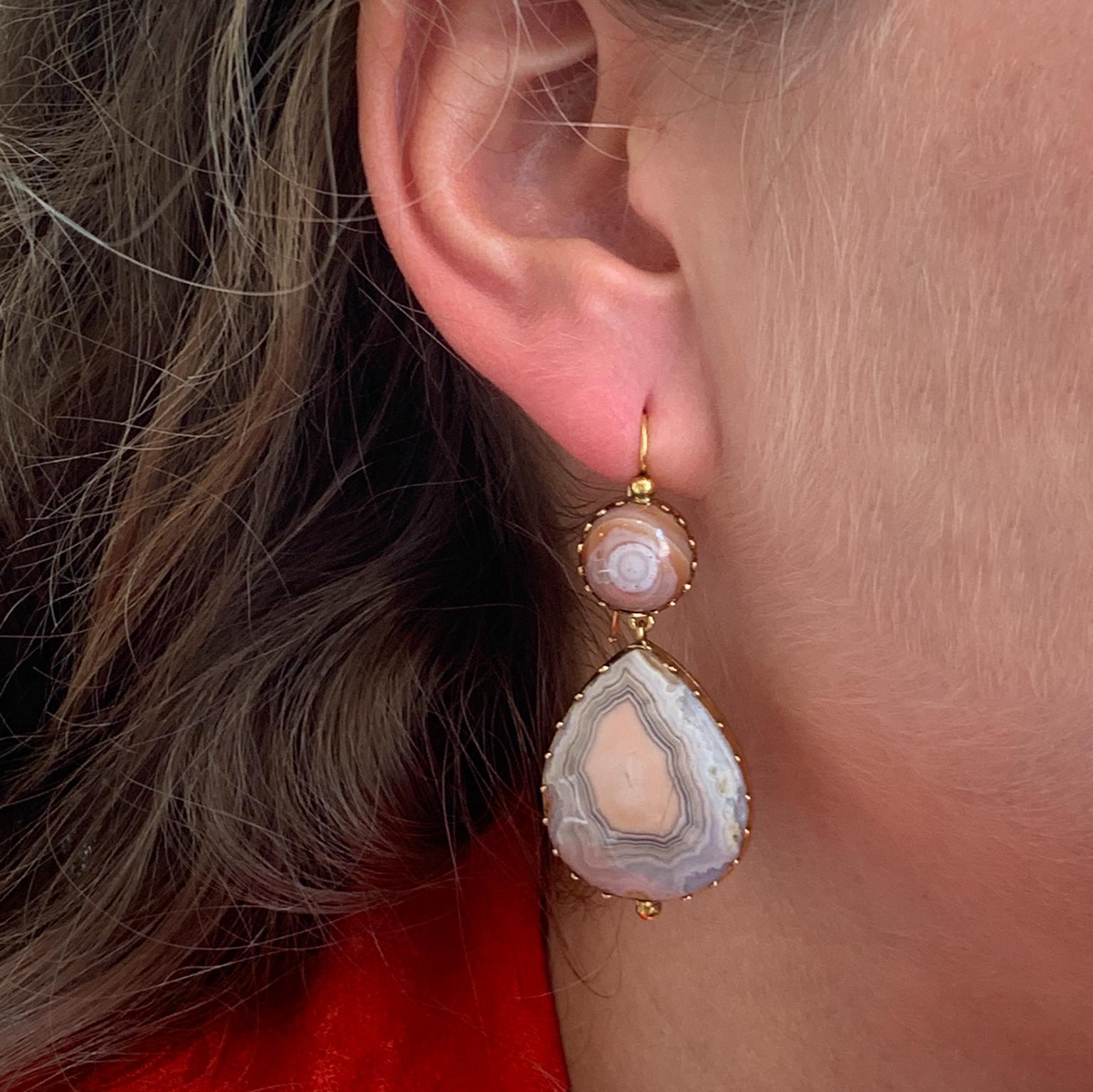 Women's Georgian Gold and Agate Drop Earrings