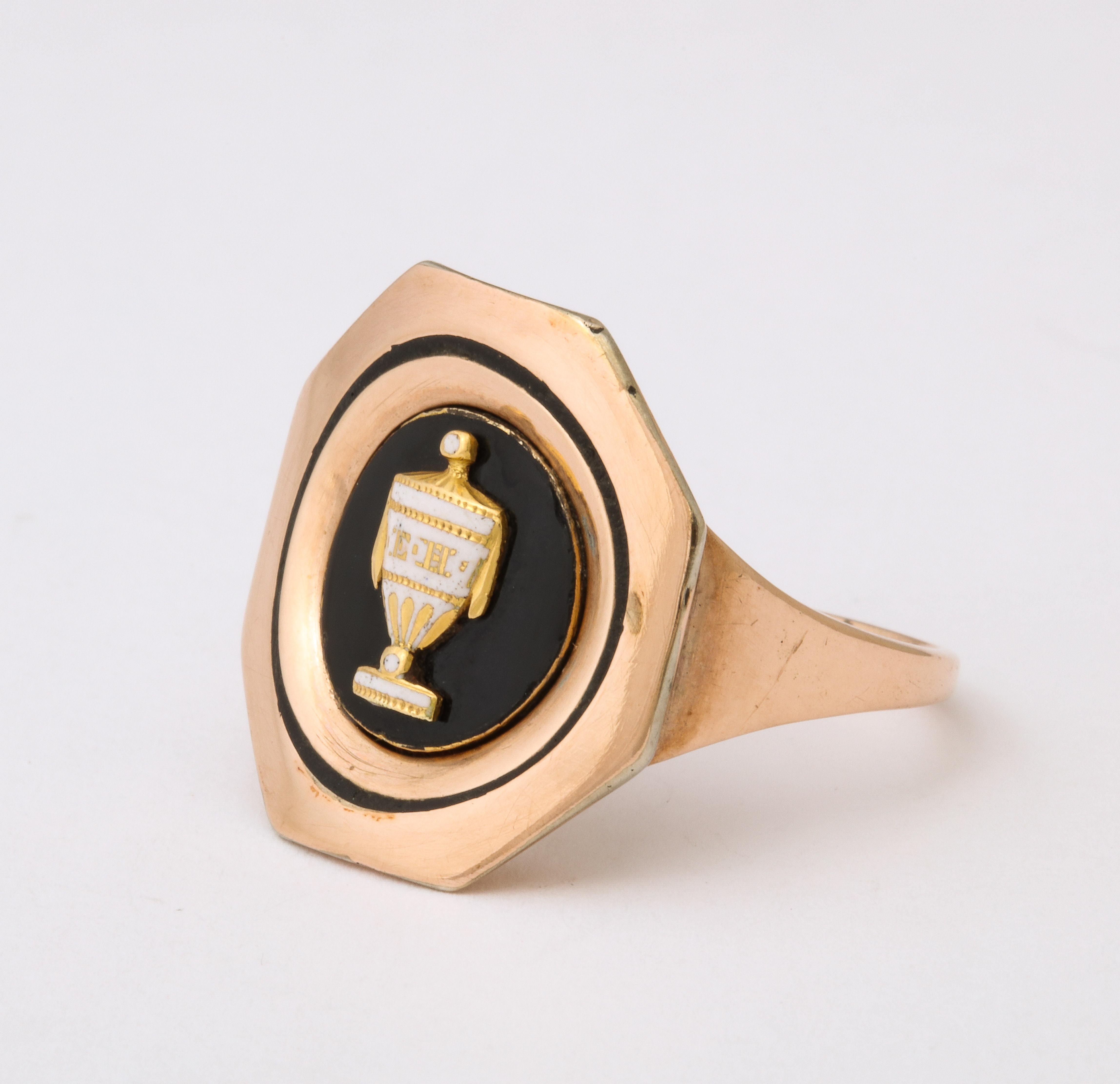 Georgian Gold and Enamel Urn Ring, c.1820 2