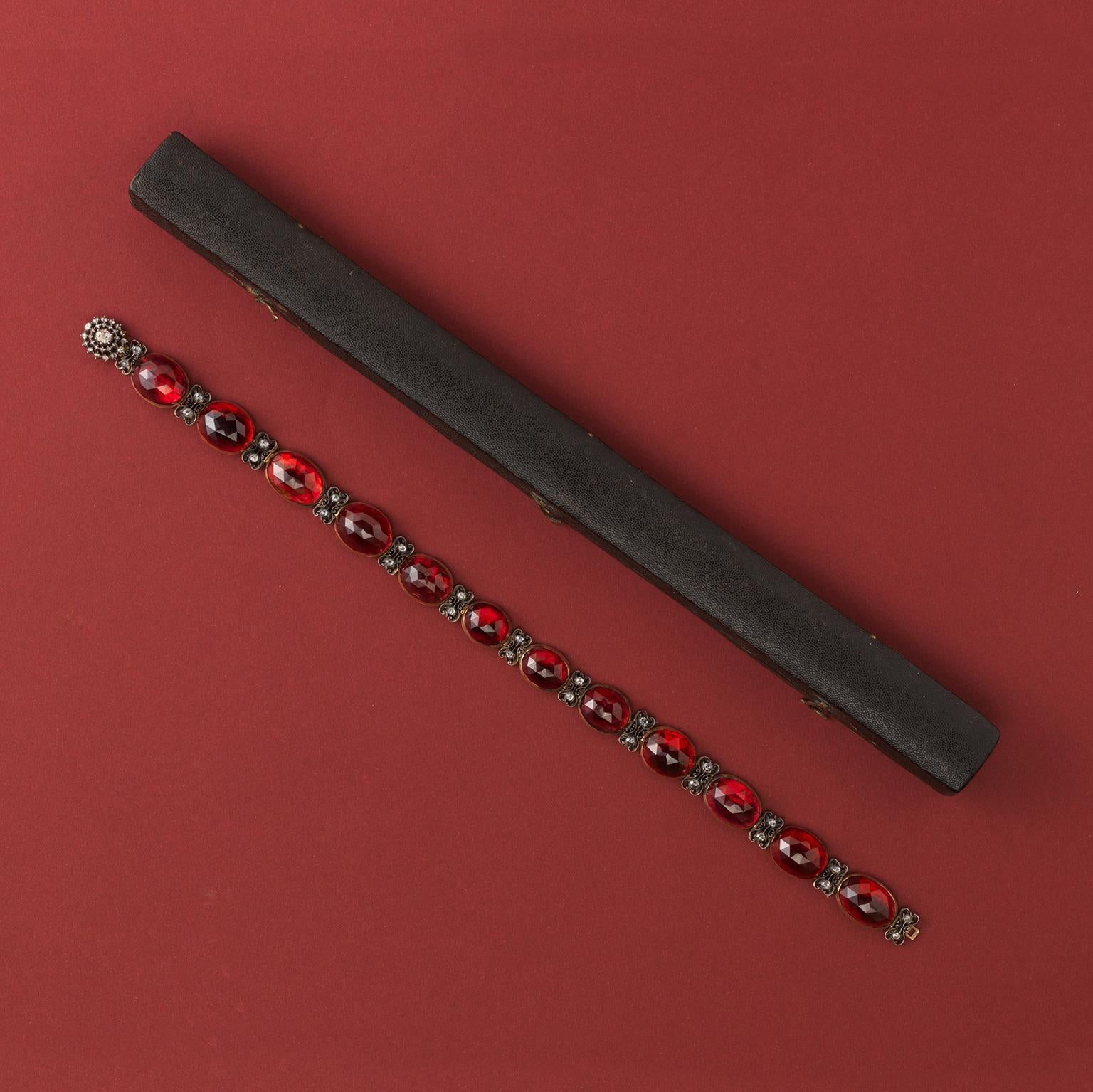 Georgian Gold and Silver Diamond and Garnet Choker Necklace In Good Condition In Amsterdam, NL