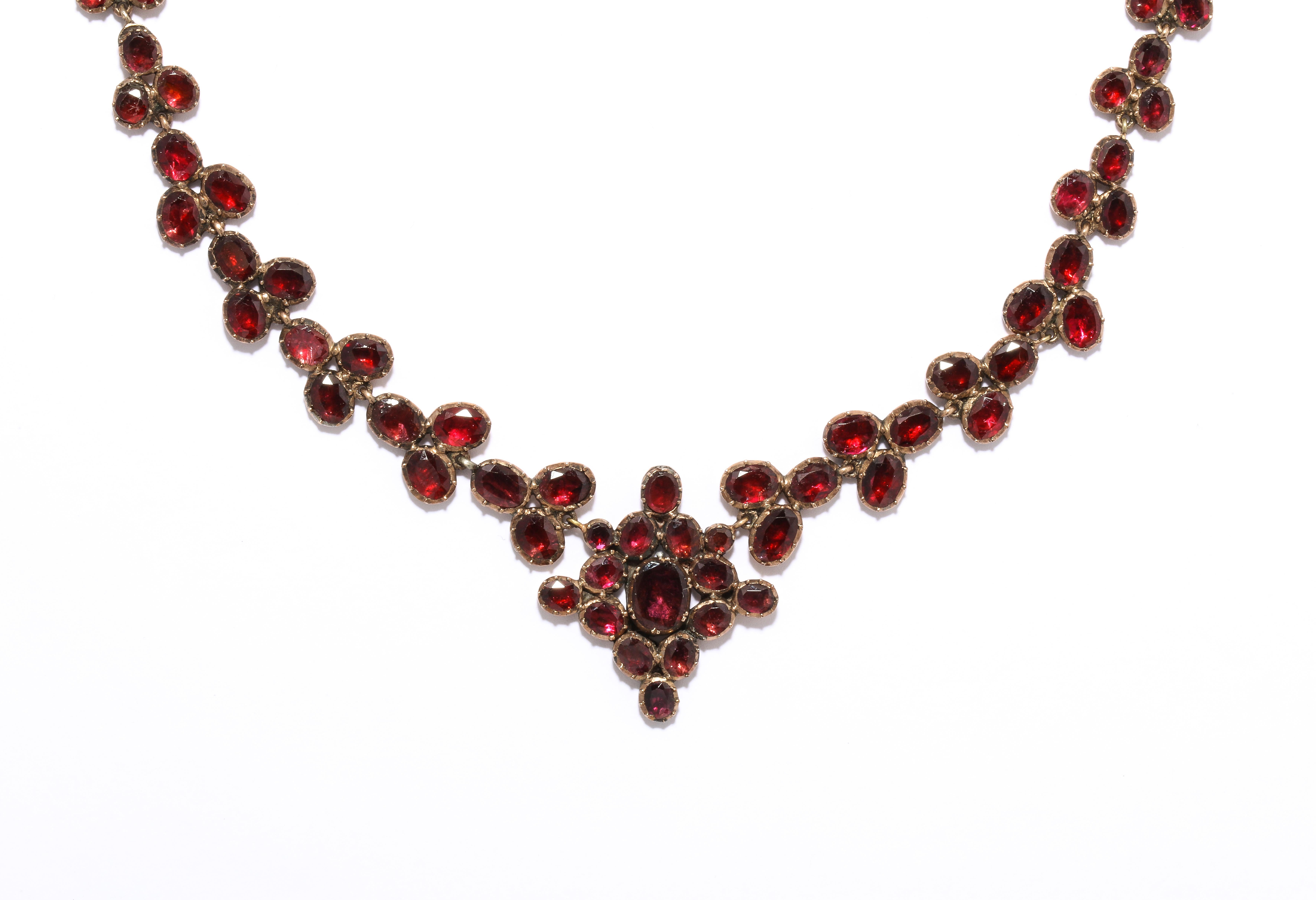 garnet necklace designs