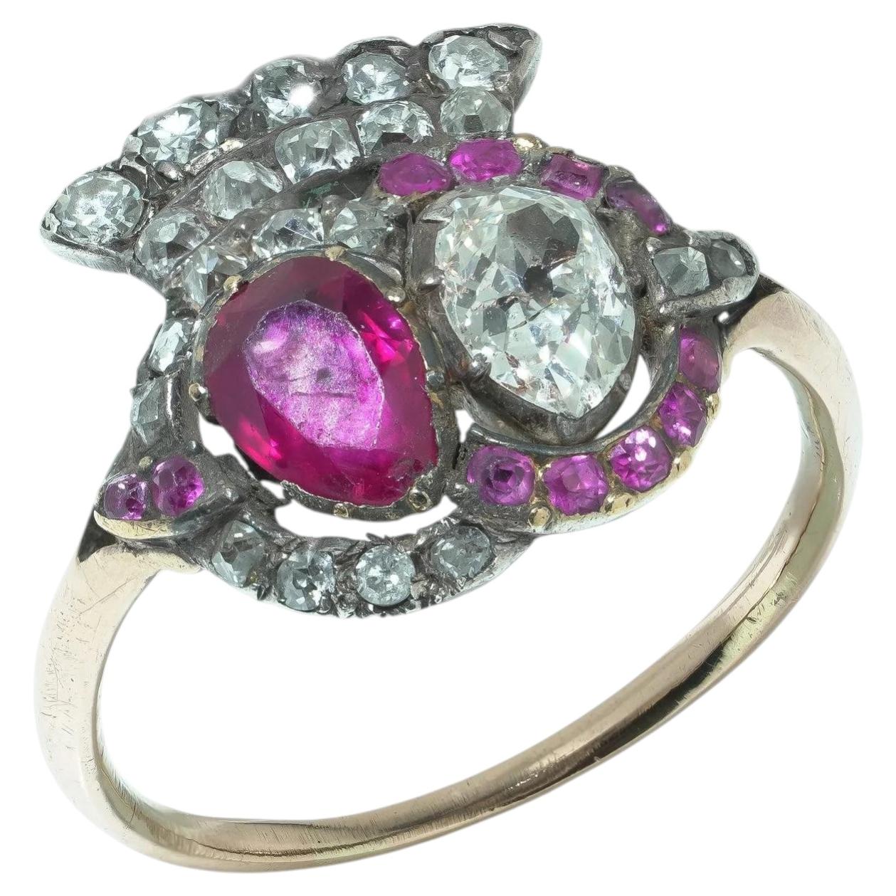 Anello a cluster di diamanti e rubini naturali in oro georgiano