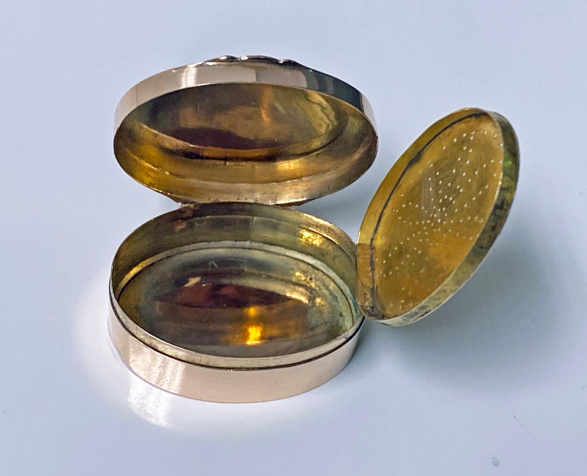 Georgian Gold Vinaigrette, circa 1800 2