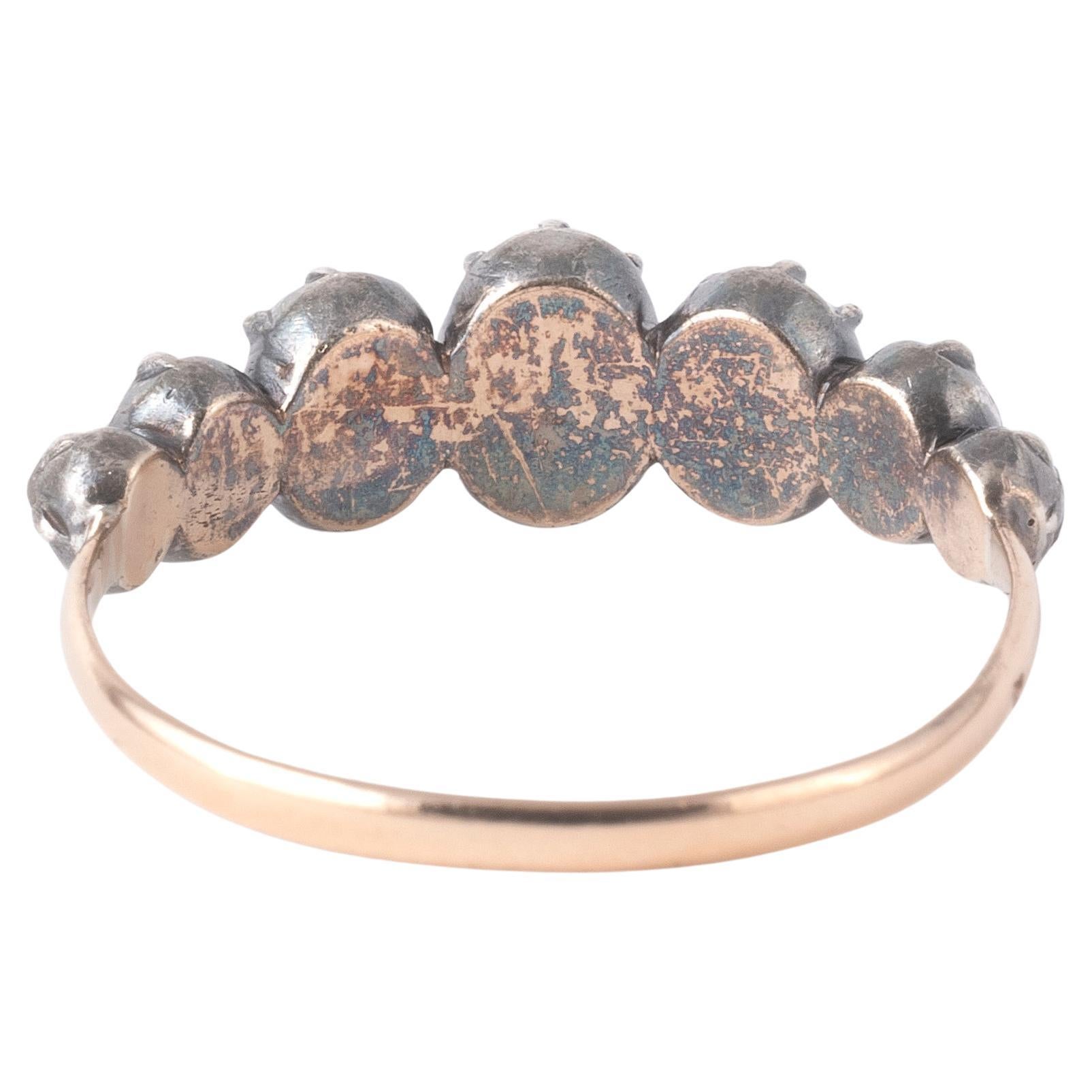 Georgian Half Hoop Ring Set With Seven Rose Cut Diamonds In Excellent Condition For Sale In Firenze, IT