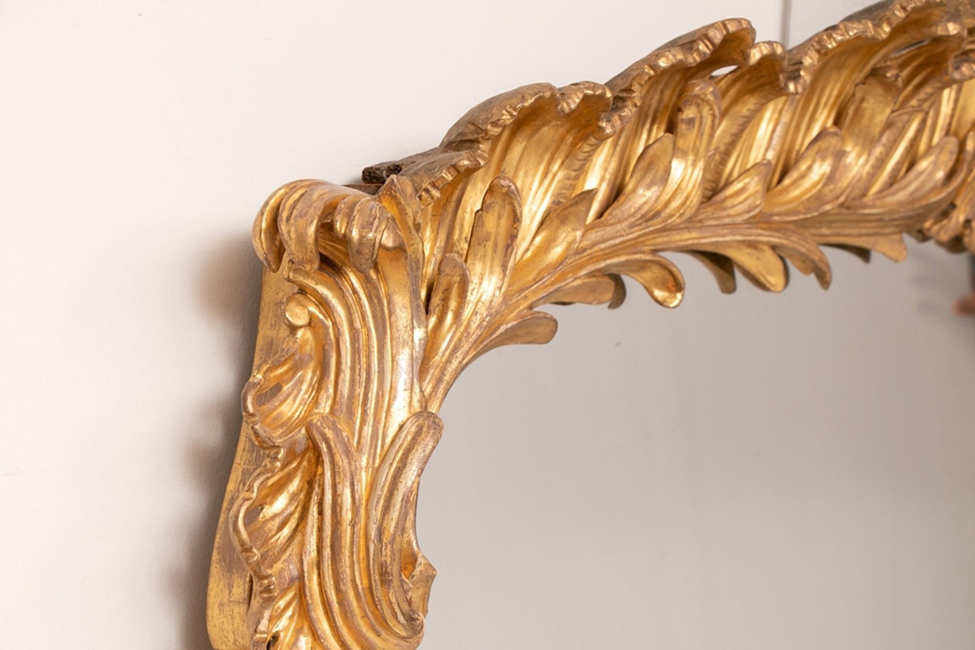 Georgian Hand Carved Water Gilded Antique Overmantle Mirror In Good Condition In London, Greenwich