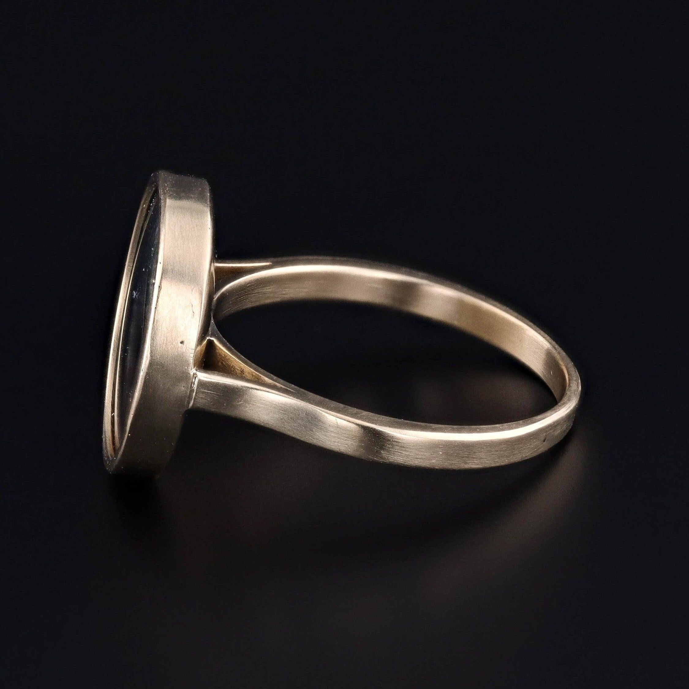 Georgian Hand Painted Dove Conversion Ring of 14k Gold In Good Condition In Lewisburg, PA