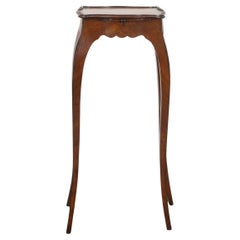 Georgian Hepplewhite Mahogany Urn Stand