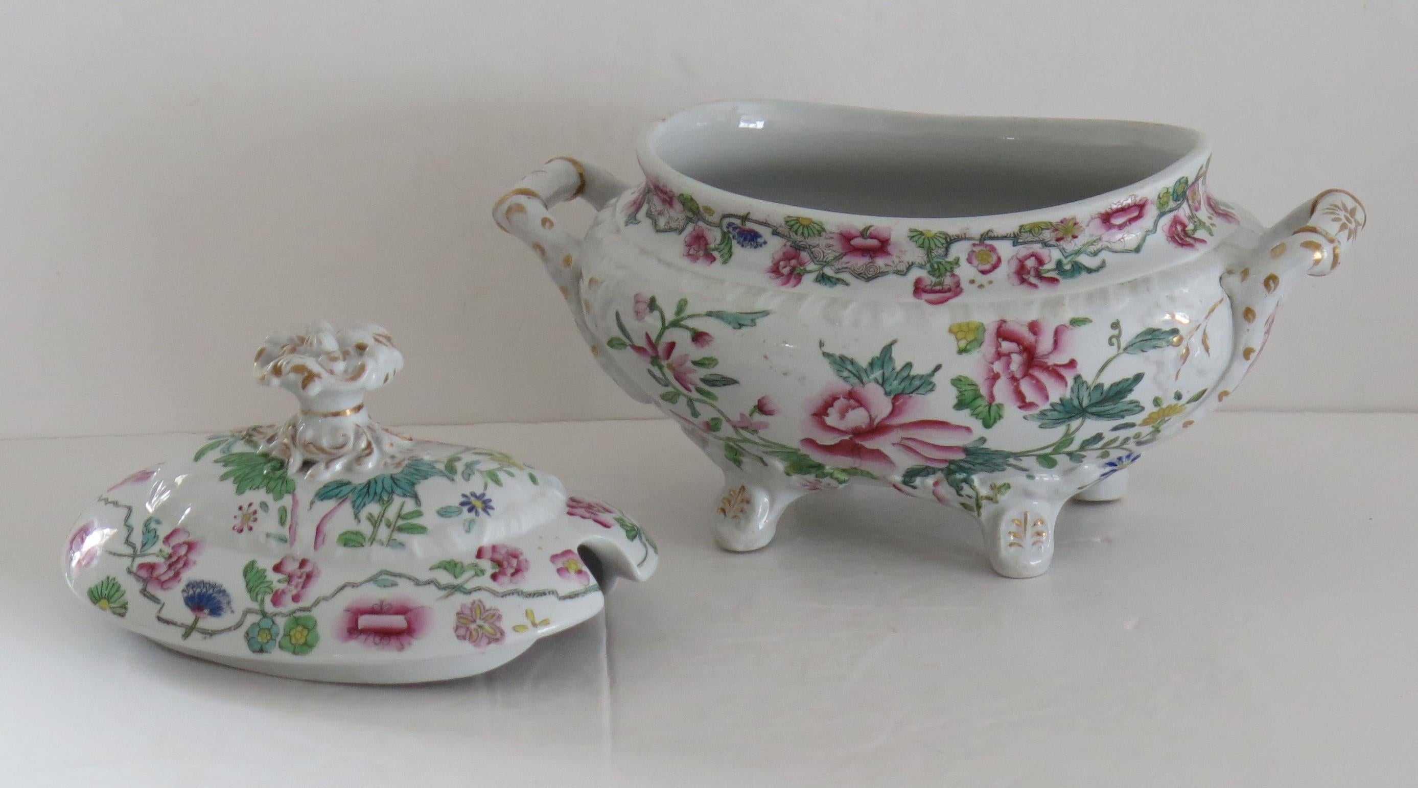Hand-Painted Georgian Hicks and Meigh Ironstone Sauce Tureen Floral Pattern No.8, Circa 1815 For Sale
