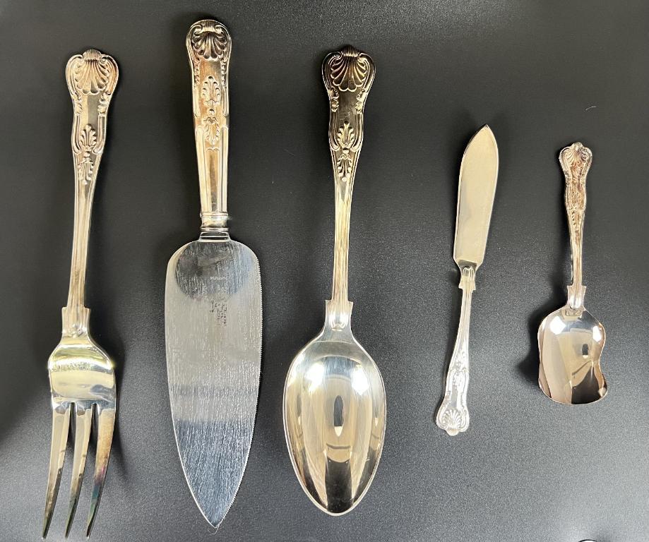 Silver Plate Georgian House Stainless Silverplate English Flatware with Original Box, 65 pcs For Sale