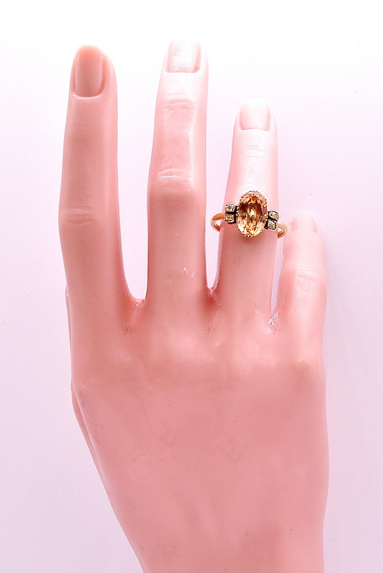 Georgianischer kaiserlicher Topas Solitär-Ring mit Diamanten flankiert von Diamanten 6