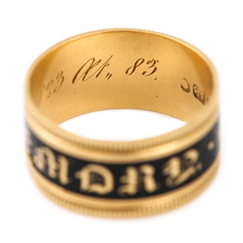 Georgian 'In Memory Of' 18 Karat Gold Black Enamel Band Ring, circa 1823 7