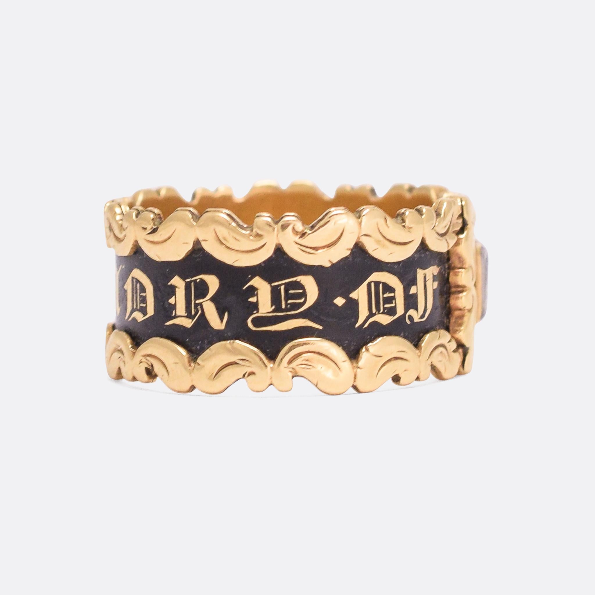Georgian in Memory of Locket Memorial Ring In Good Condition For Sale In Sale, Cheshire