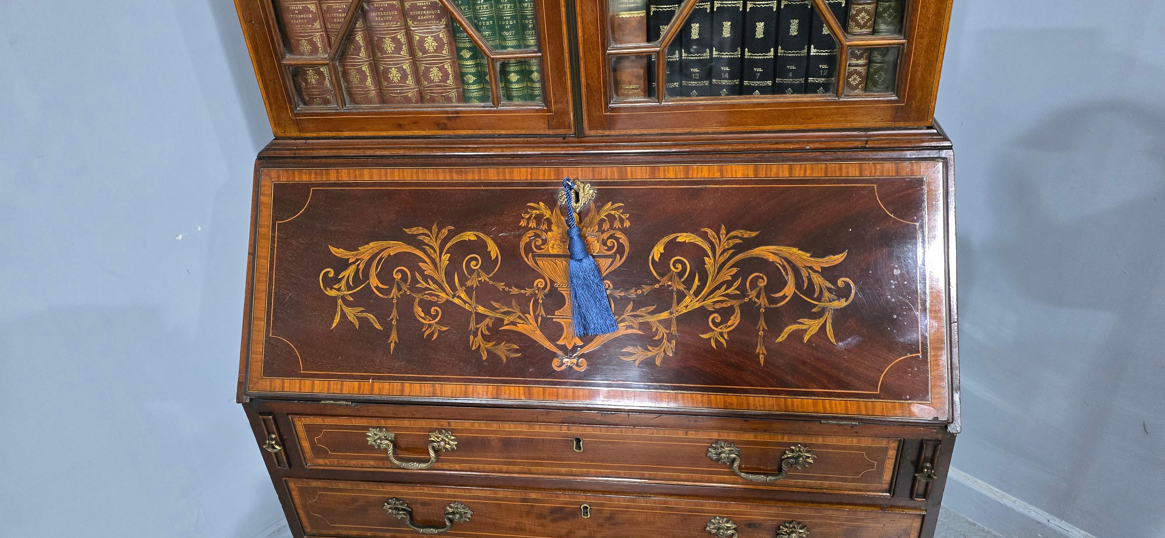 Libreria da ufficio intarsiata georgiana In condizioni buone in vendita a Swadlincote, GB