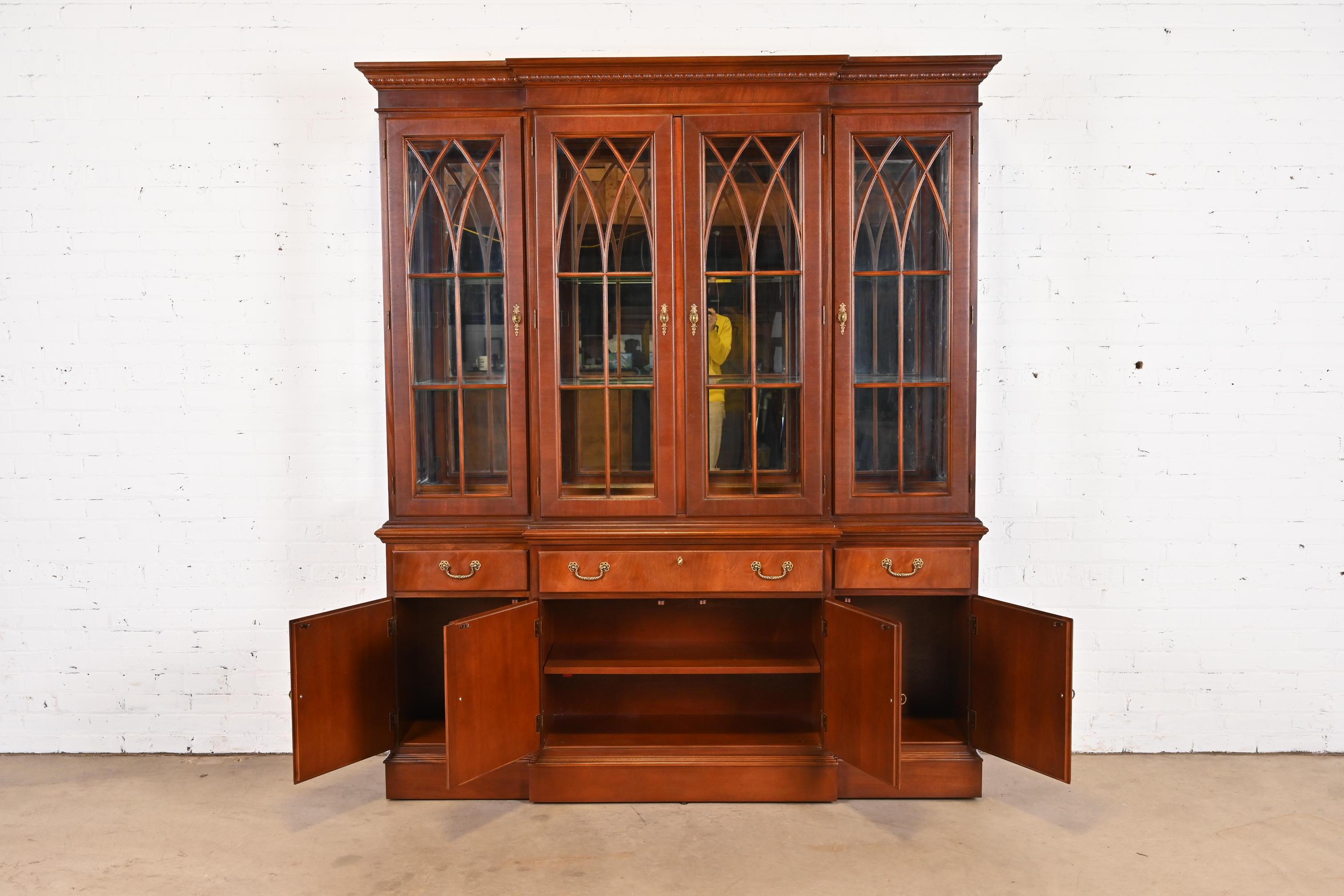 Georgian Inlaid Mahogany Lighted Breakfront Bookcase Cabinet For Sale 9
