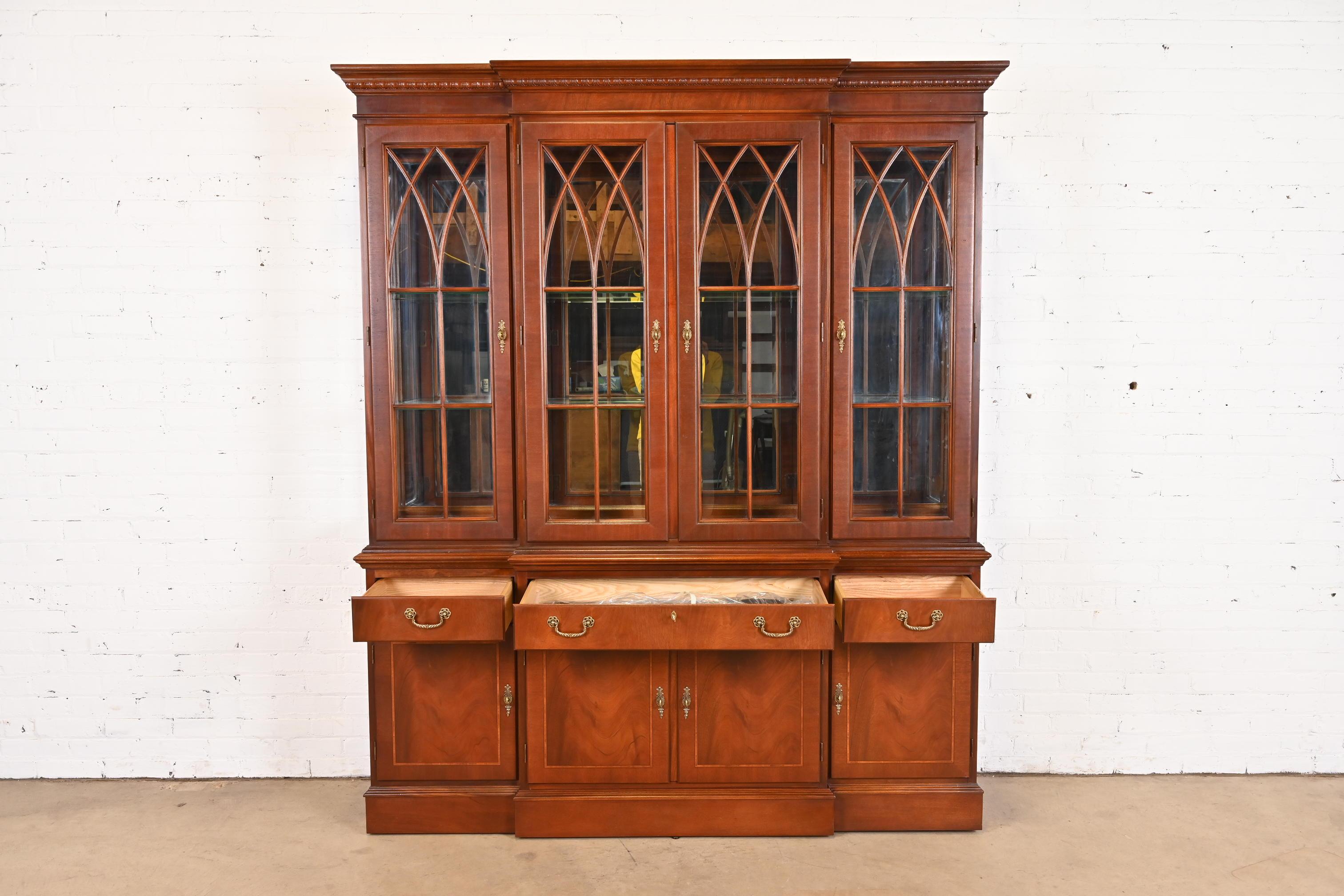 Georgian Inlaid Mahogany Lighted Breakfront Bookcase Cabinet For Sale 3