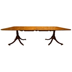 Georgian Inlaid Mahogany Pedestal Dining Table